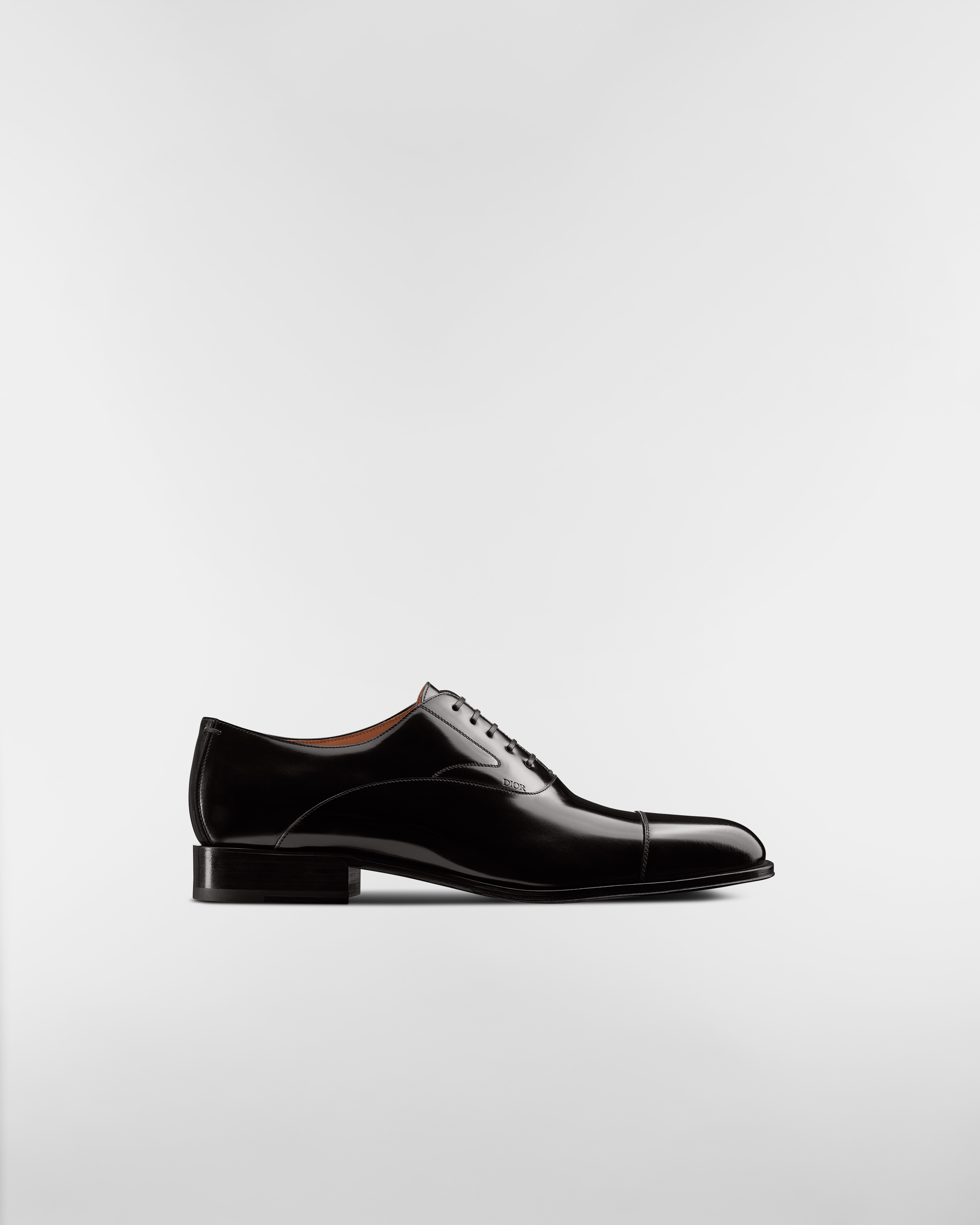 Sapato Oxford Dior Timeless Couro de vitelo polido preto E02