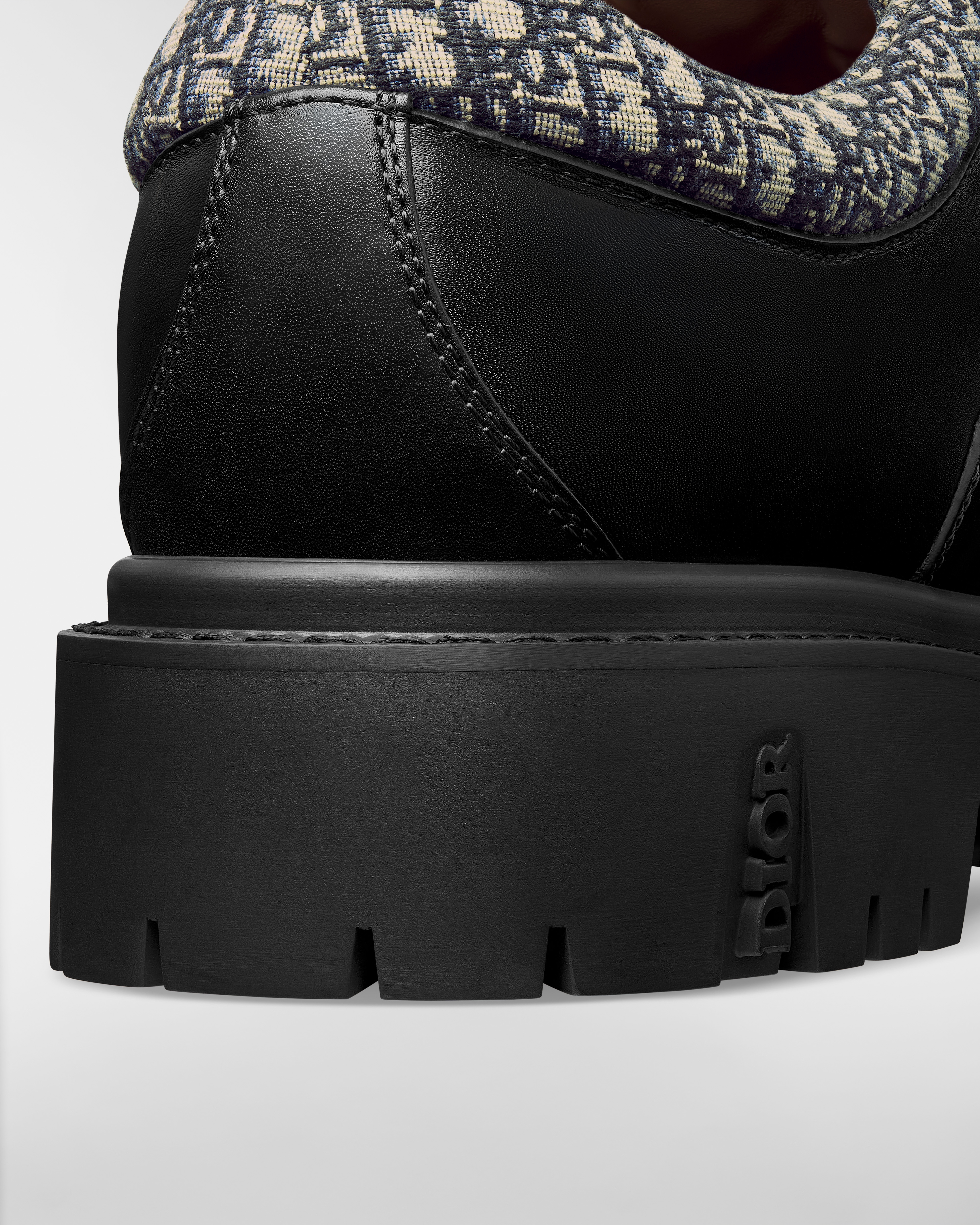 Dior Explorer III Derby Shoe Black Smooth Calfskin with Beige and Black Dior Oblique Jacquard E09