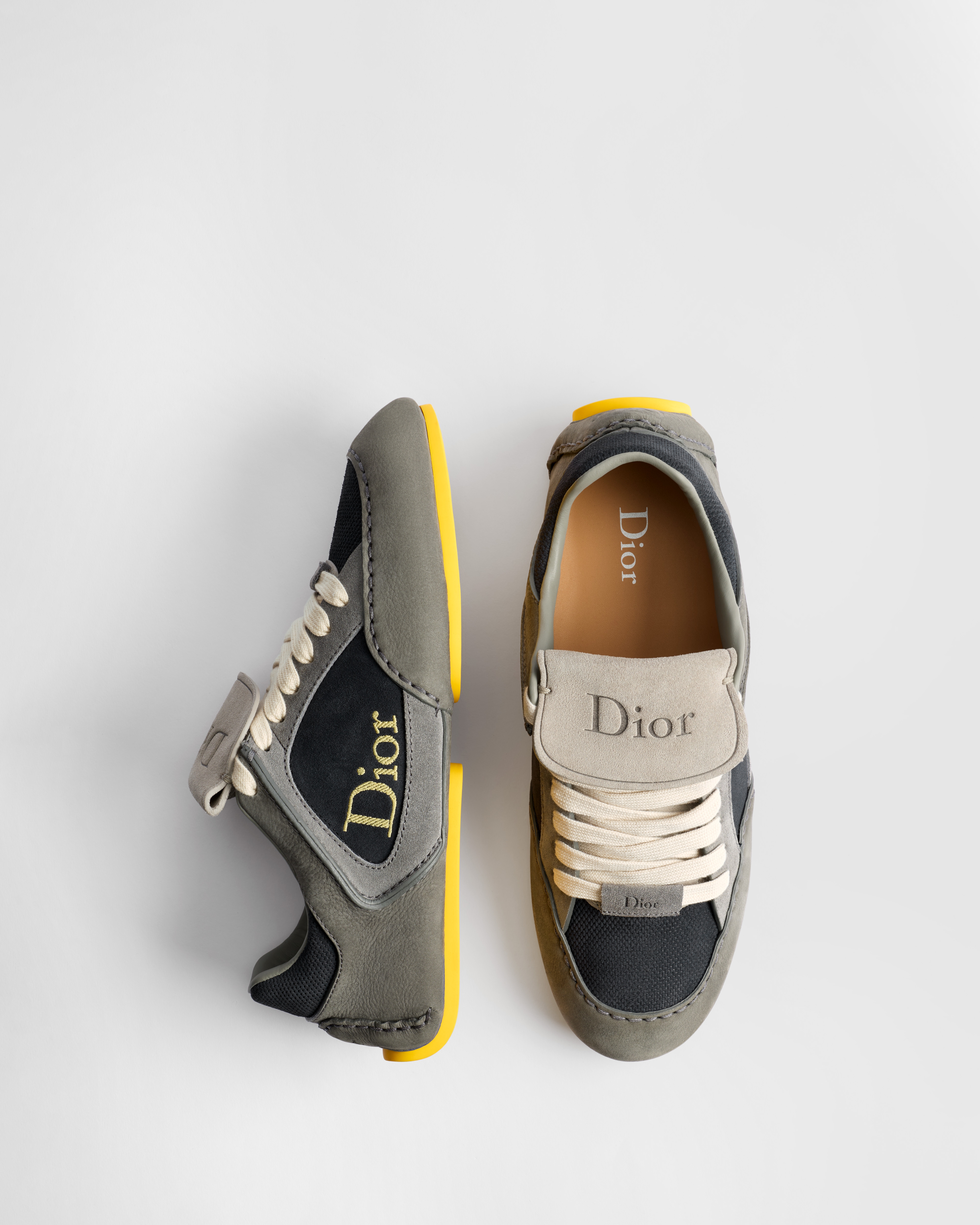 Dior Roadie ダービーシューズ グレー ヌバック、グレー & ネイビーブルー スエードカーフスキン E06