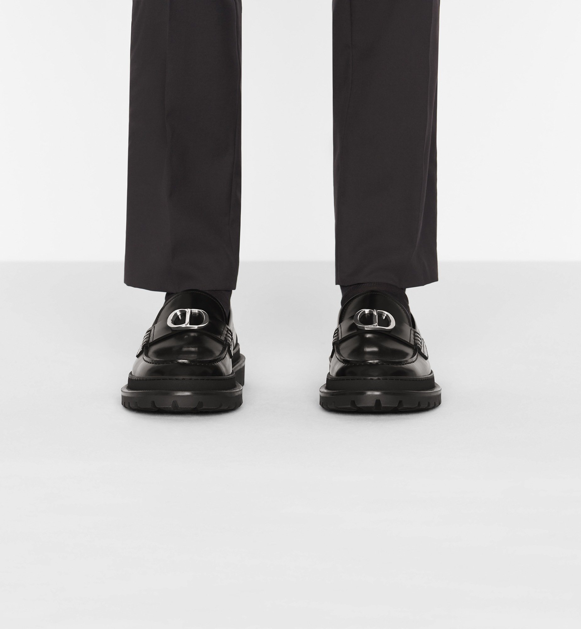 Dior Explorer ローファー