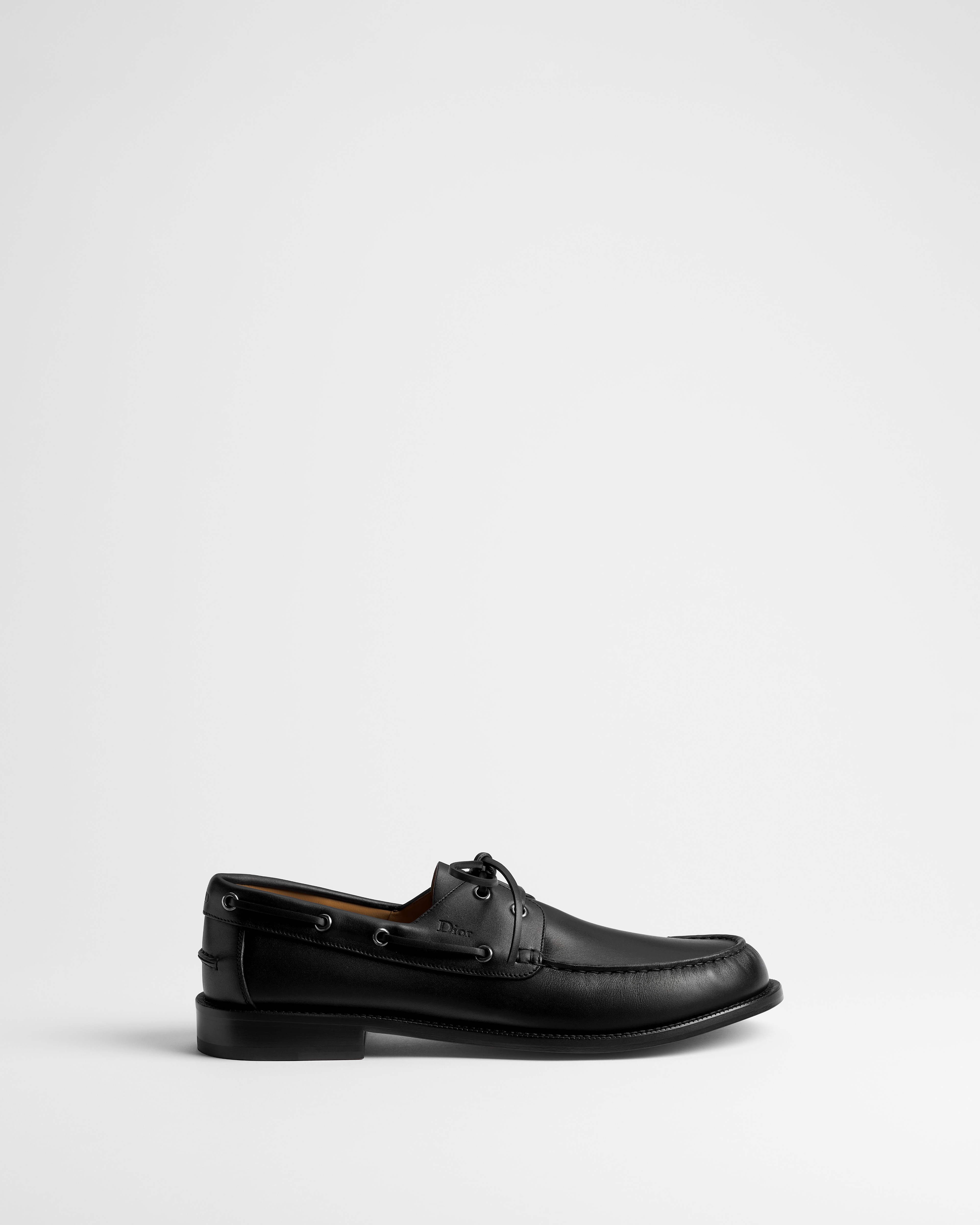 Chaussure bateau Dior Archie Cuir de veau lisse noir E02