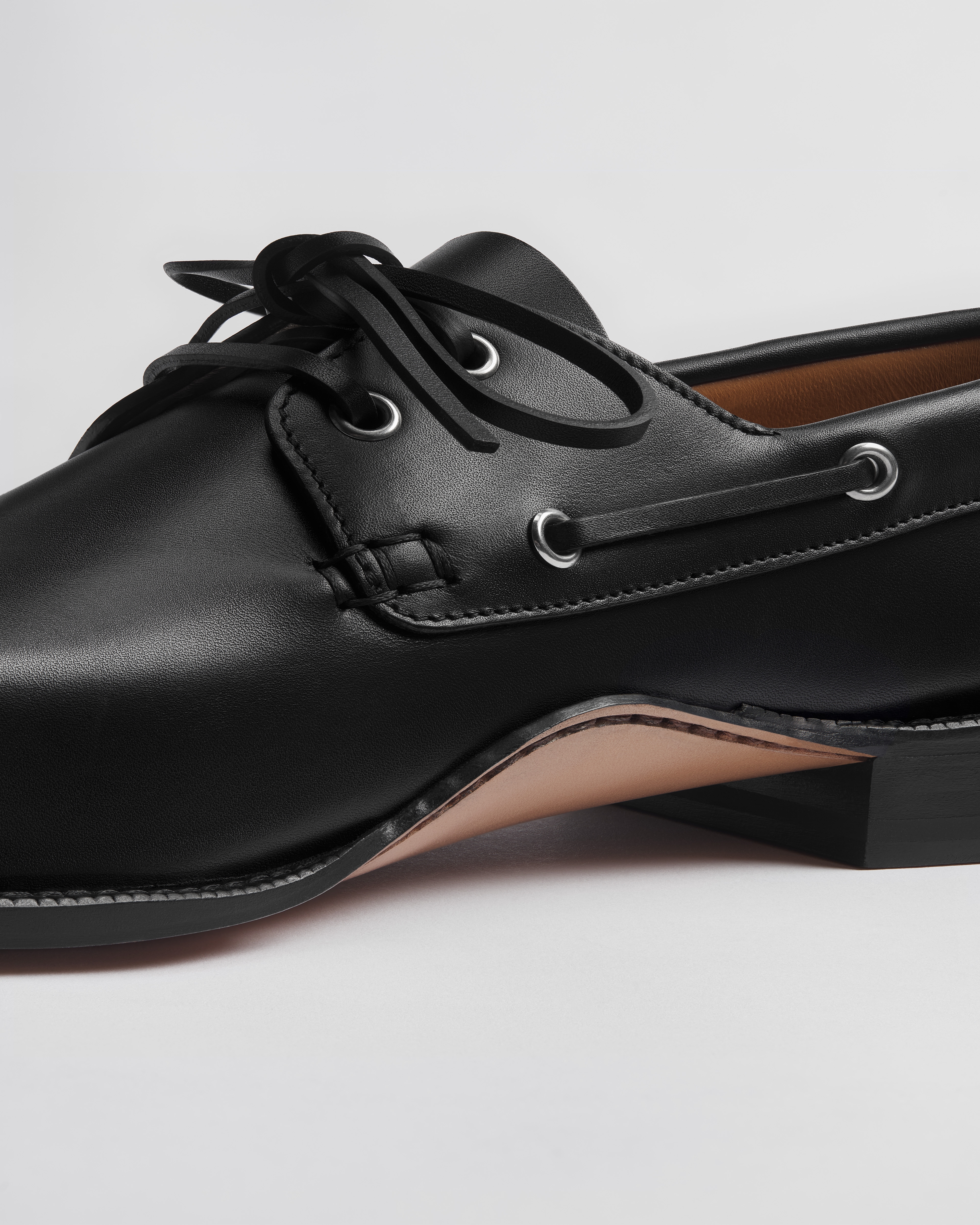 Dior Archie 帆船鞋 黑色光滑小牛皮 E09