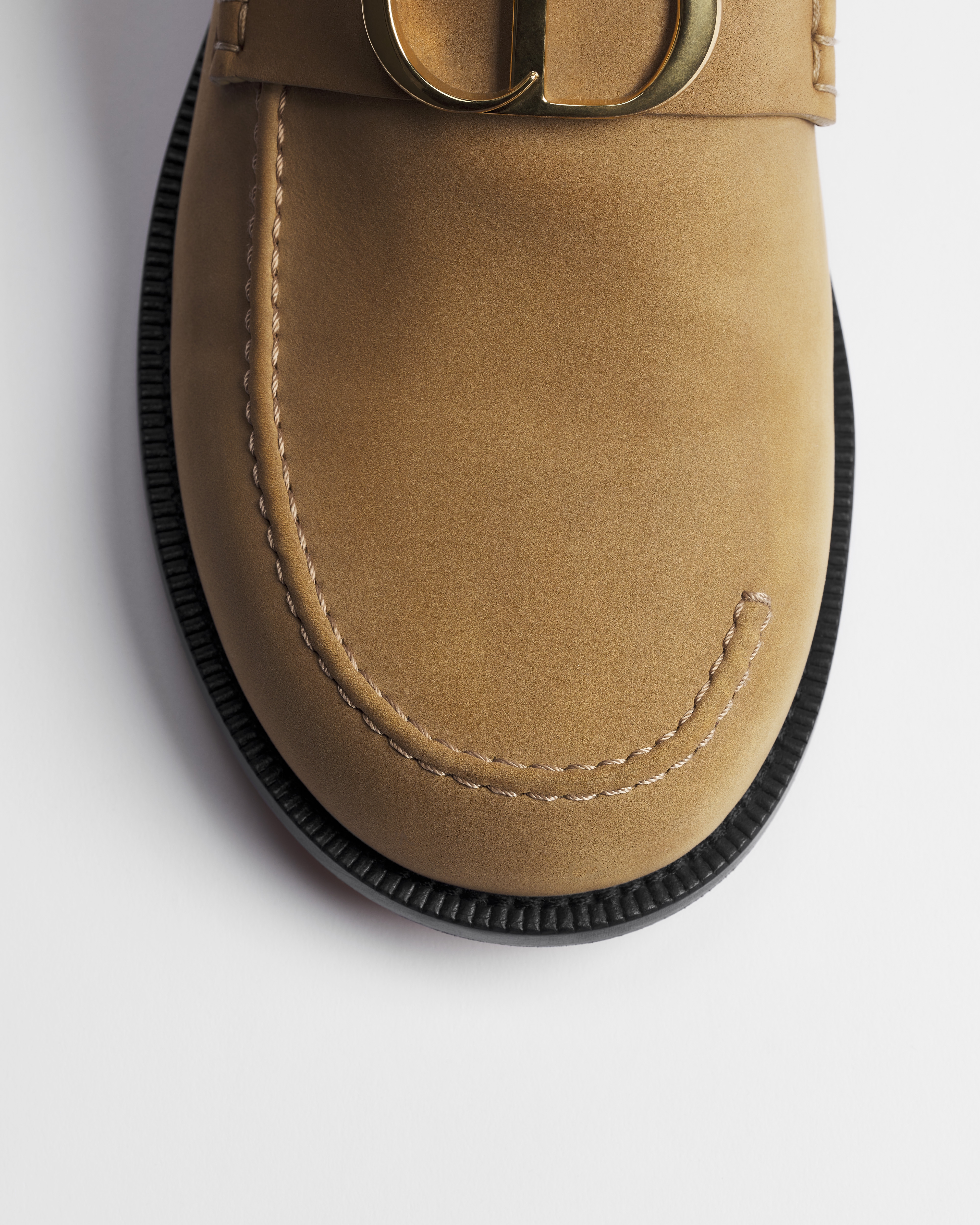 Mocasín Dior Archie Nobuk cámel E09