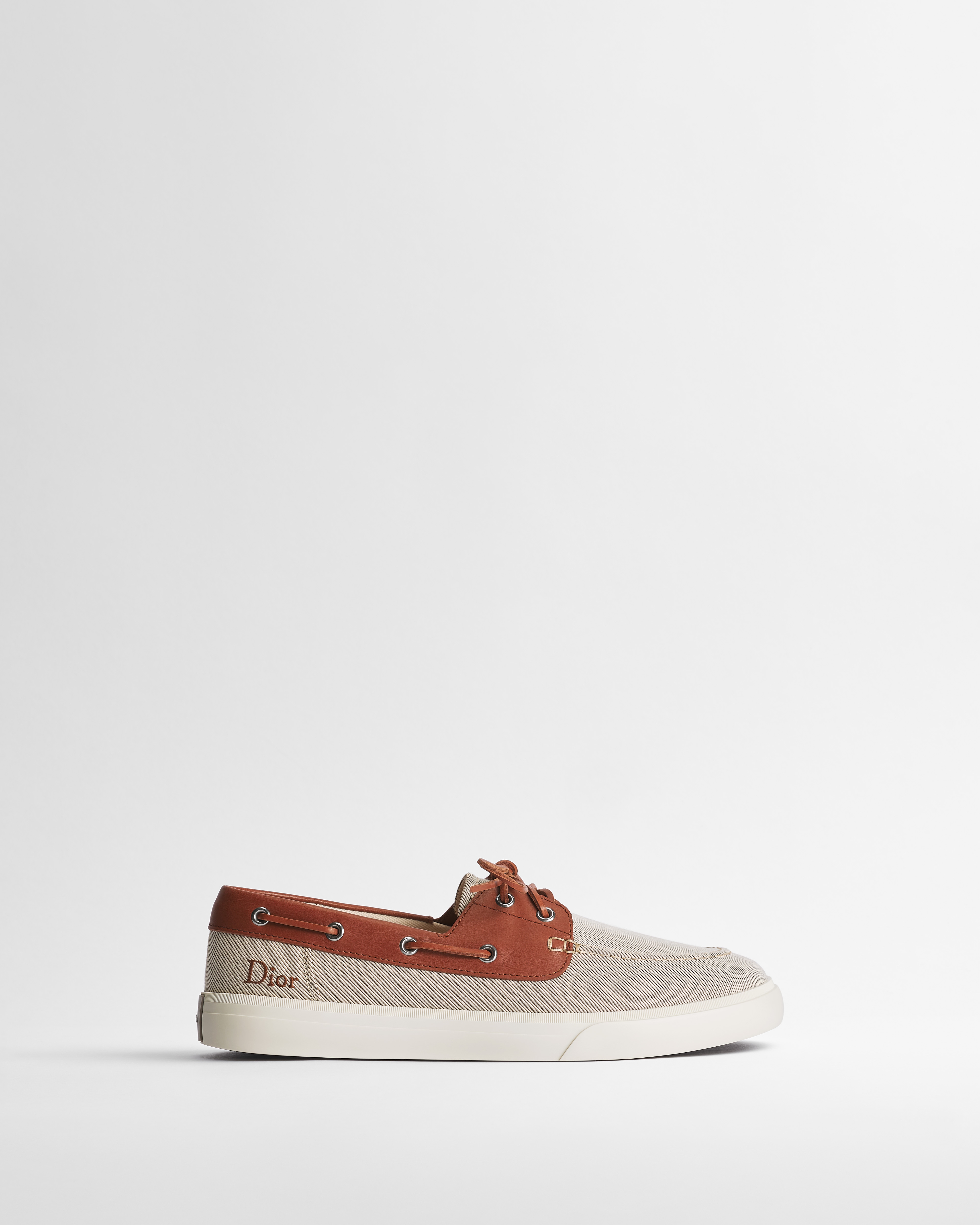 Chaussure bateau Dior Chester Dioriviera Toile de coton beige et cuir de veau lisse marron E02