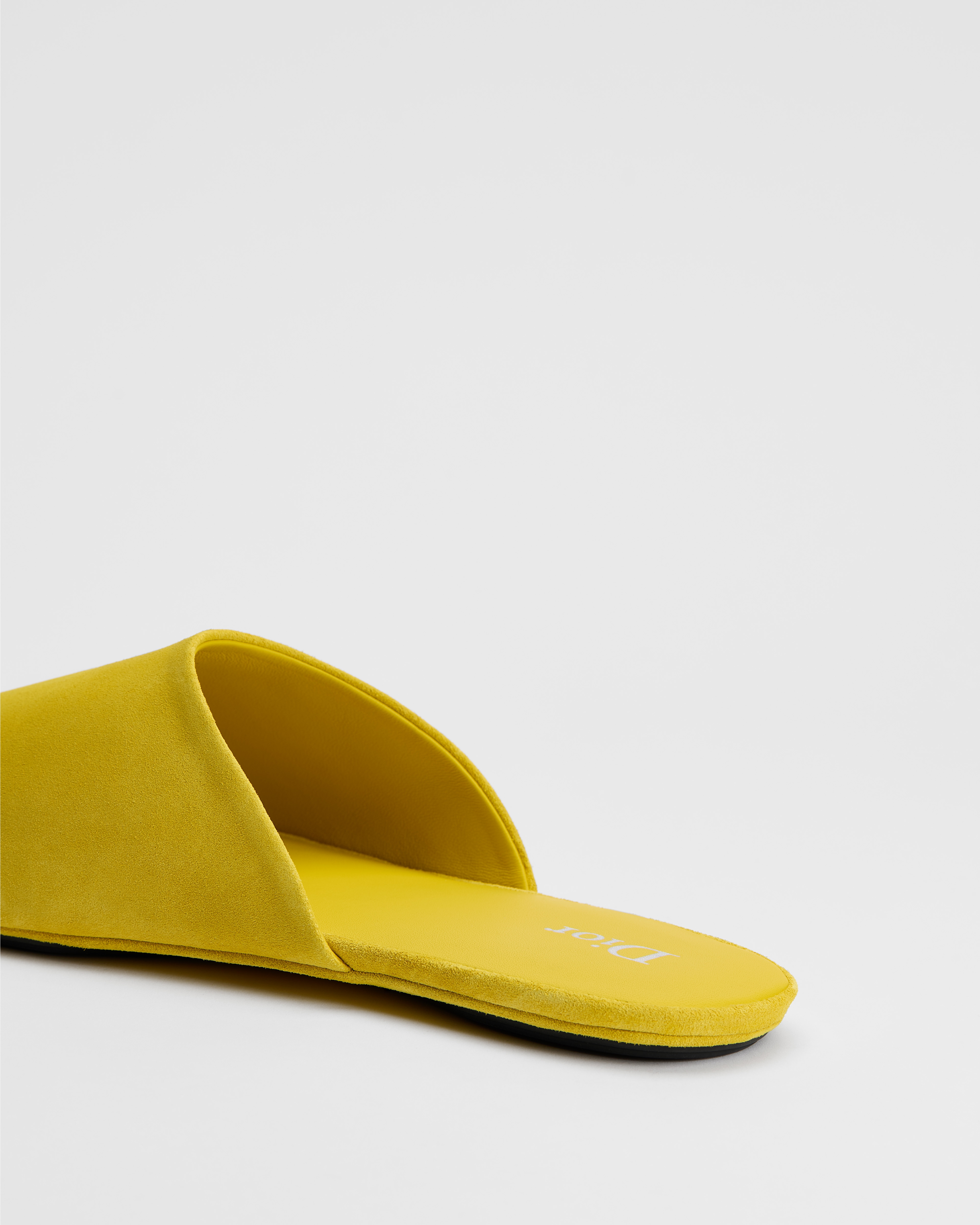 รองเท้าเปิดส้น InDior หนังกลับสีเหลือง E11