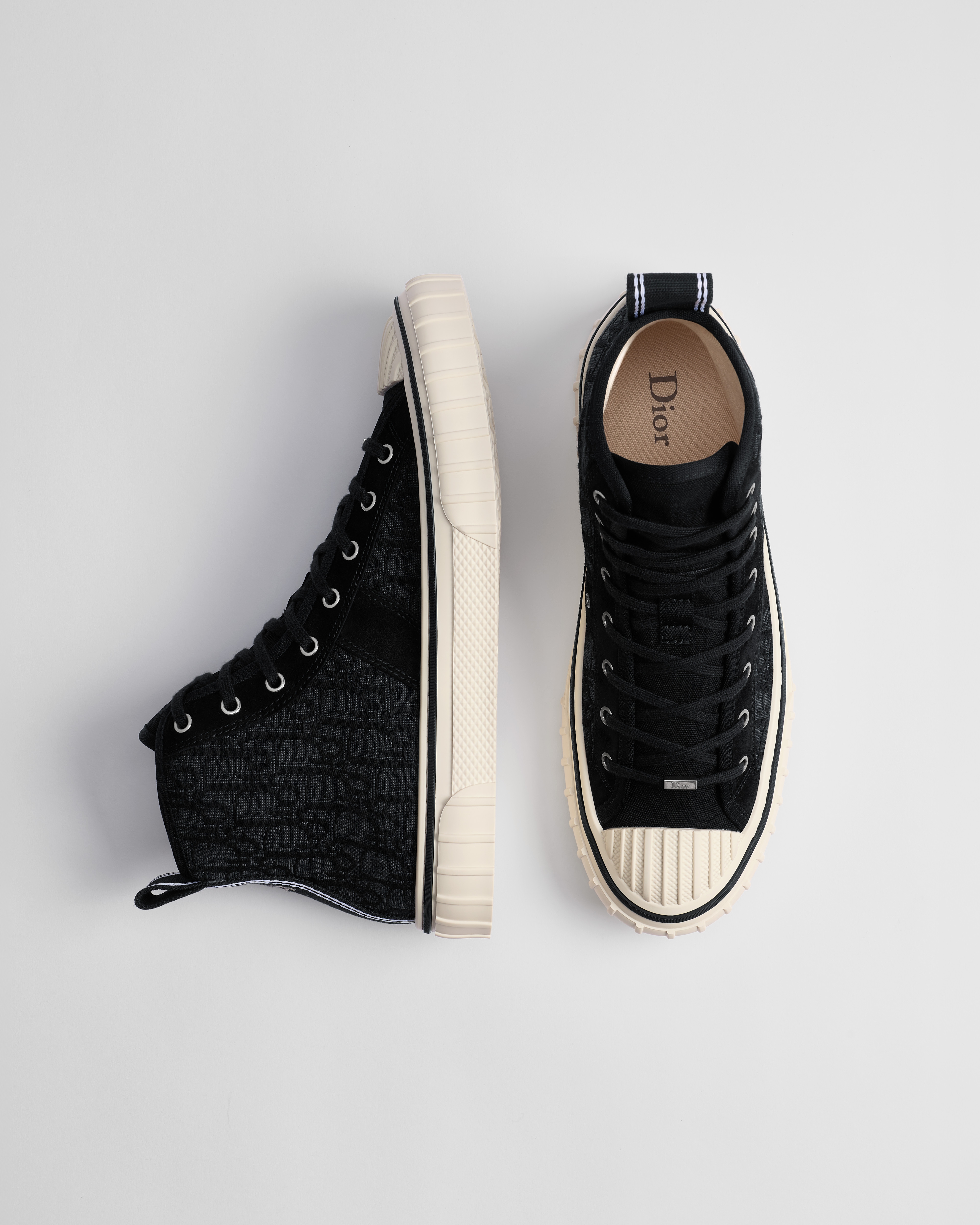 Sneaker alta Dior Hooper Jacquard Dior Oblique nero, pelle di vitello scamosciata nera E06