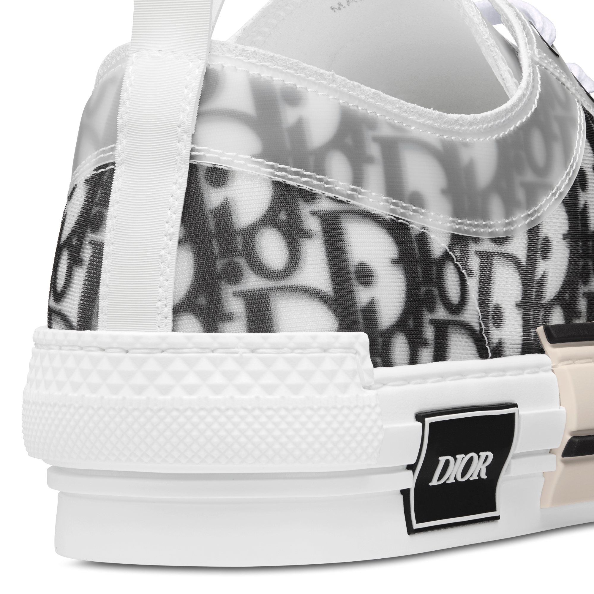 B23 League Low-Top Sneaker