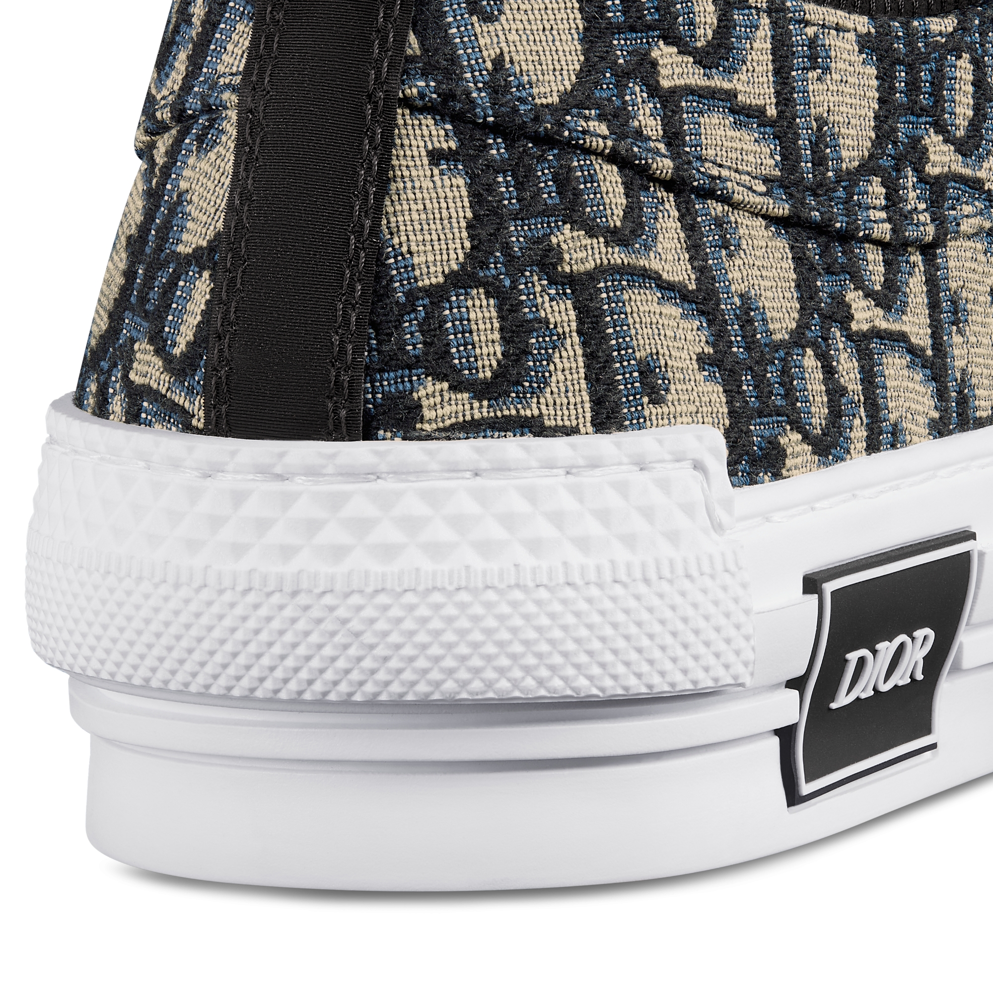 B23 League Low-Top Sneaker