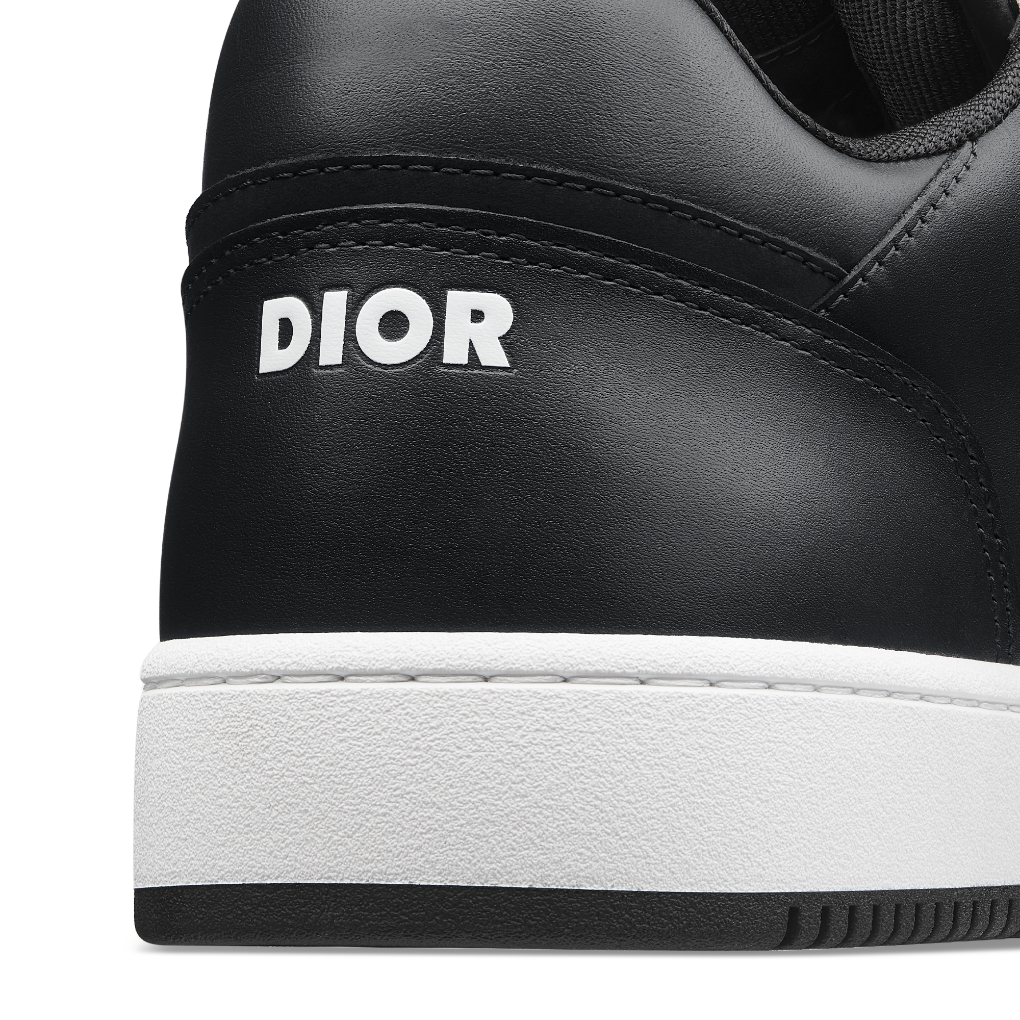 B27 Uptown Low-Top Sneaker Black Smooth Calfskin with Silver-Tone Metallic Black Dior Oblique Jacquard E09
