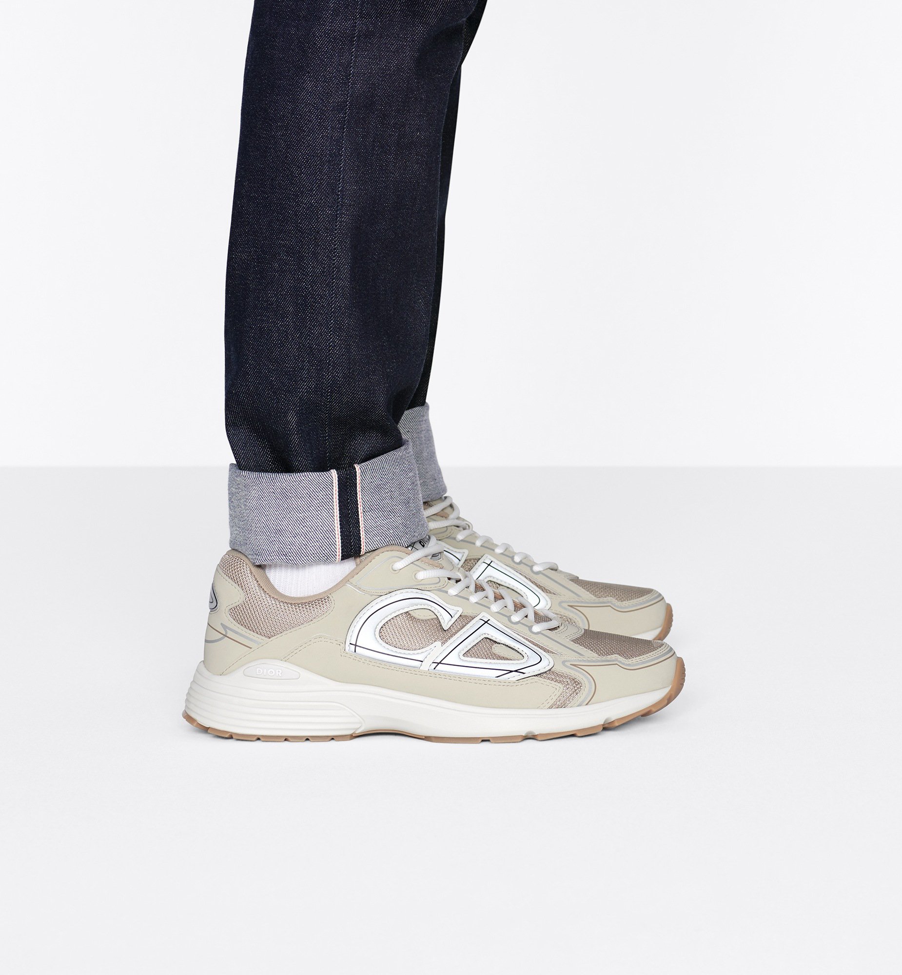 B30 Countdown-sneaker aria_wornViewCropped