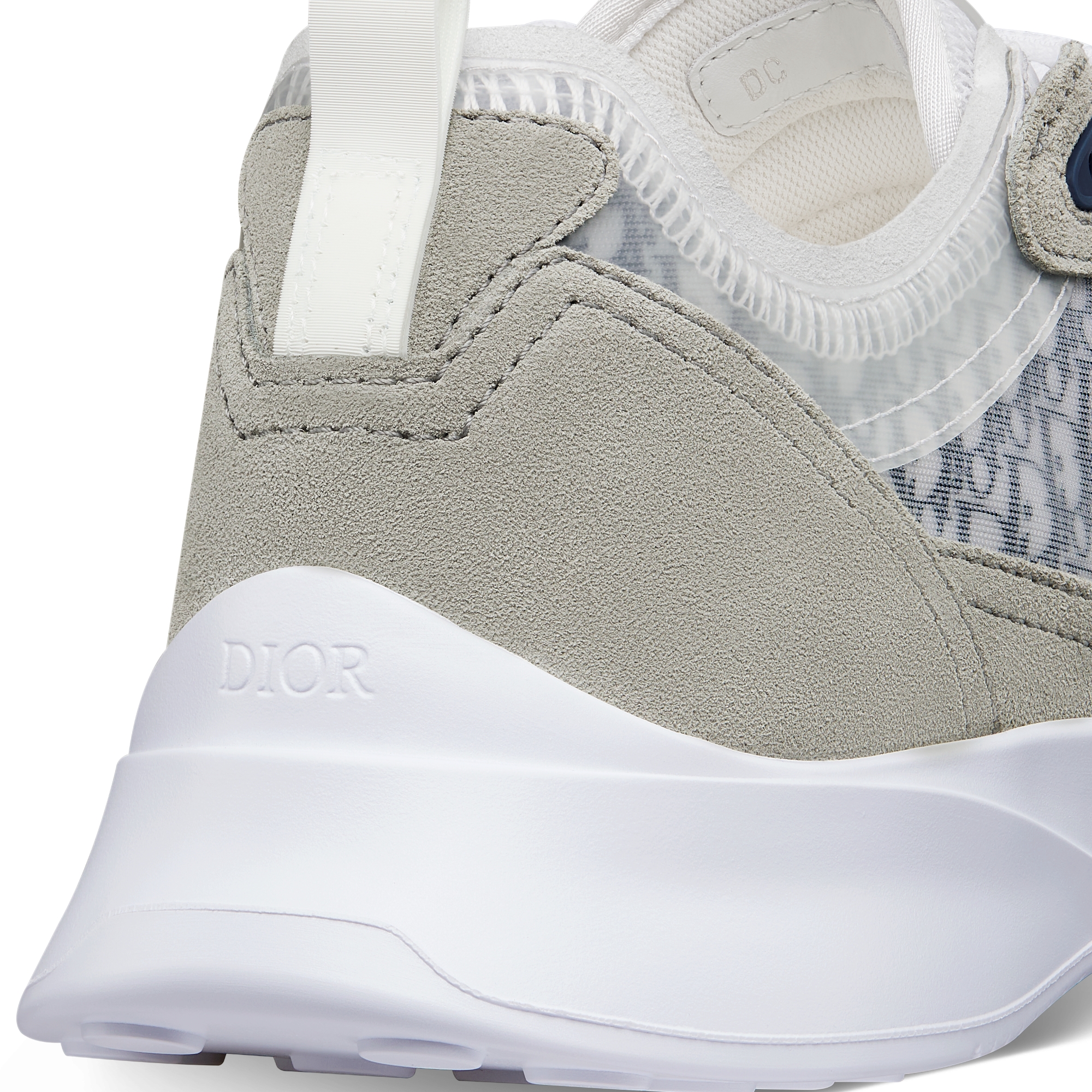 B25 Runner Sneaker