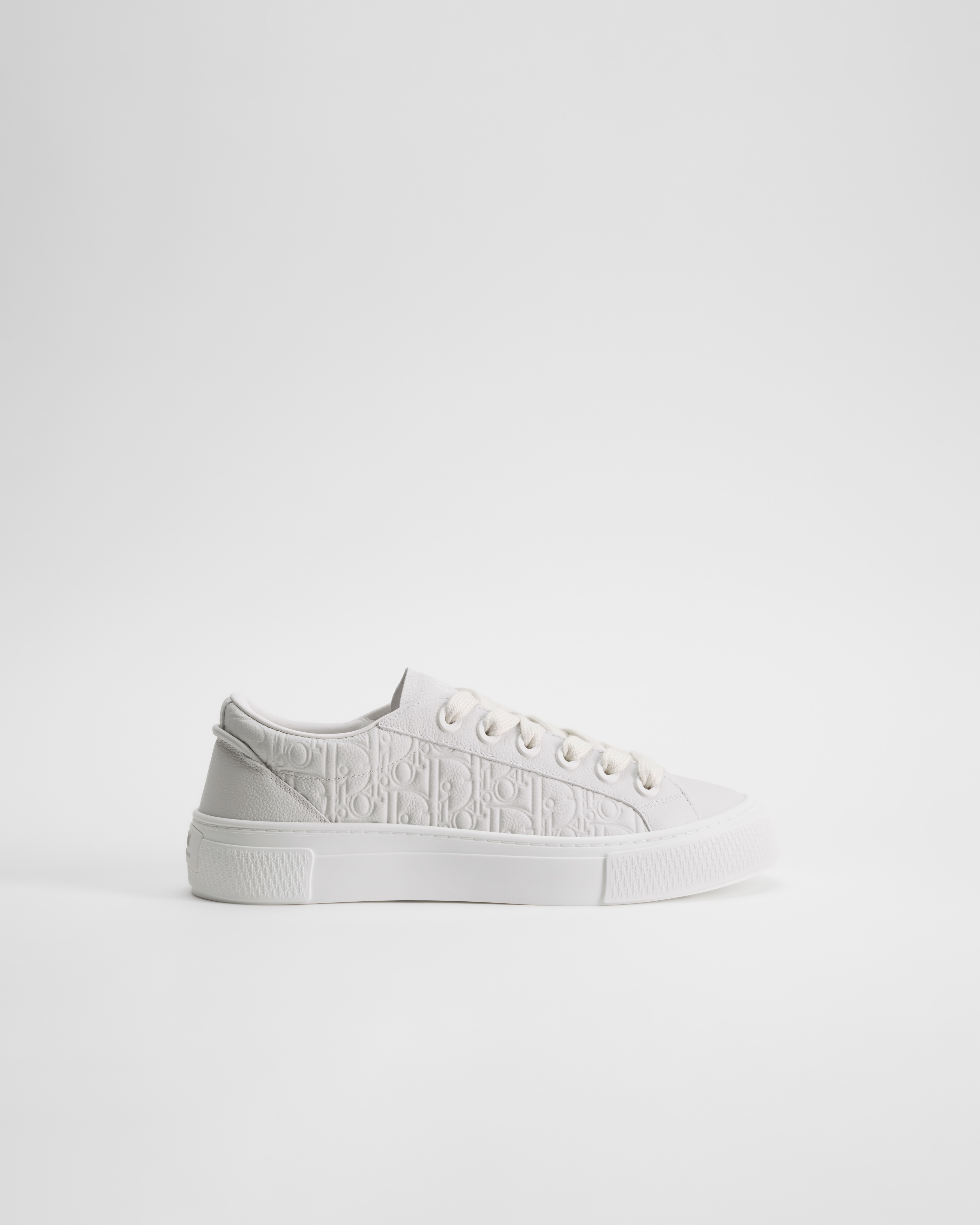 B33 Spin Sneaker White Grained Calfskin and White Dior Gravity Leather E10
