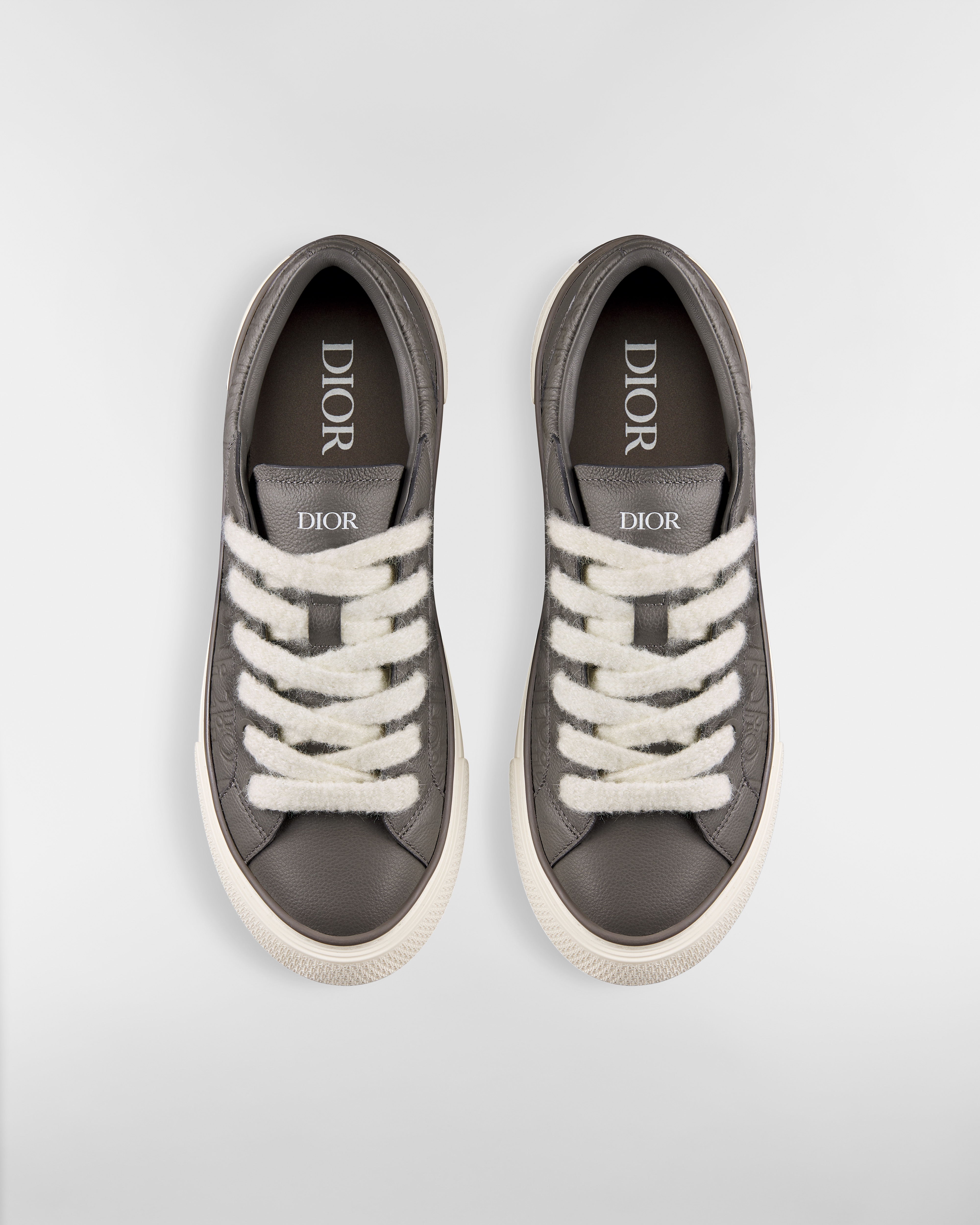 B33 Spin Sneaker Genarbtes Kalbsleder in Grau und Dior Gravity Leder in Grau E06