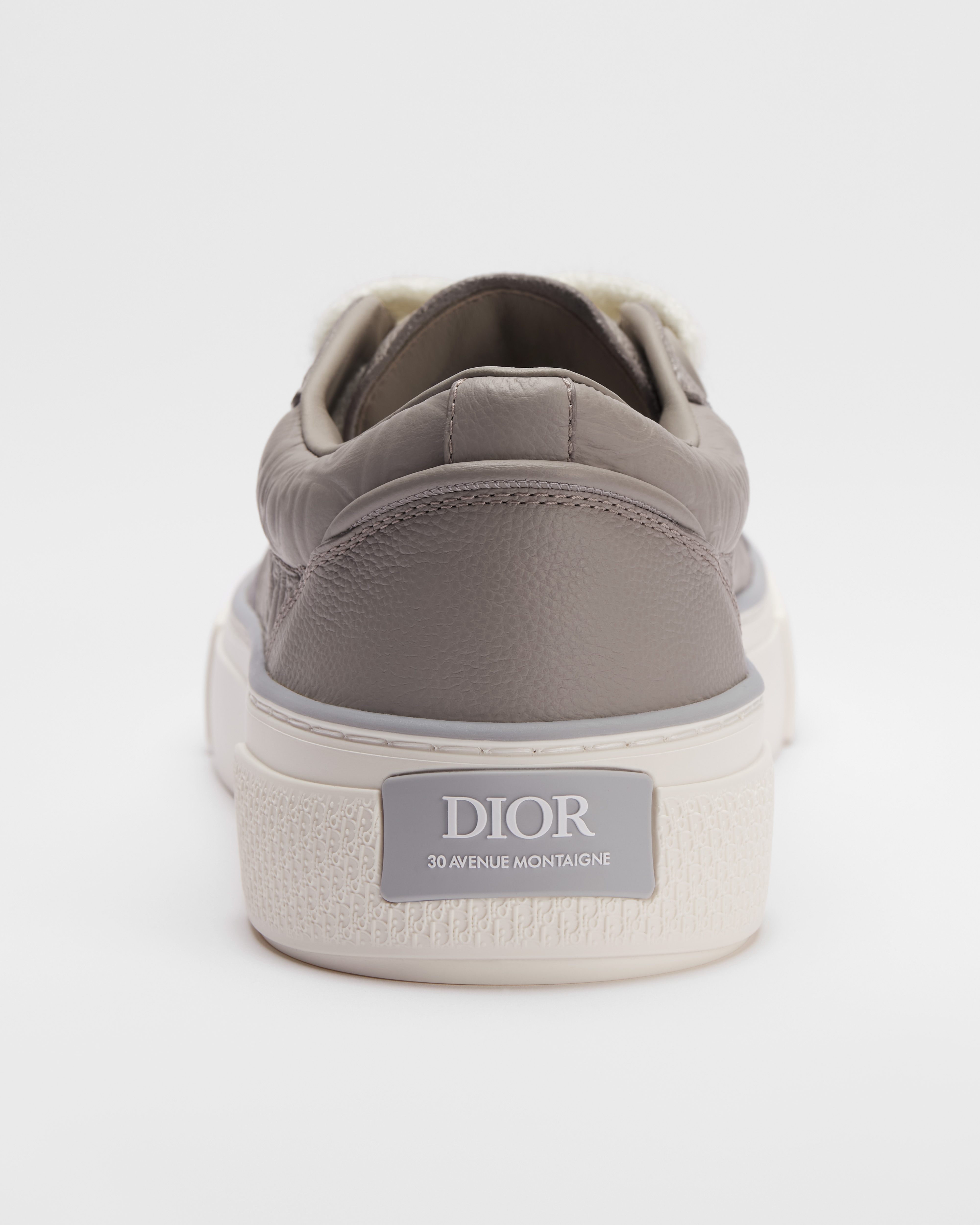 B33 스핀 스니커즈 트리아농 그레이 그레인 카프스킨 & 트리아농 그레이 디올 그래비티 가죽 E05