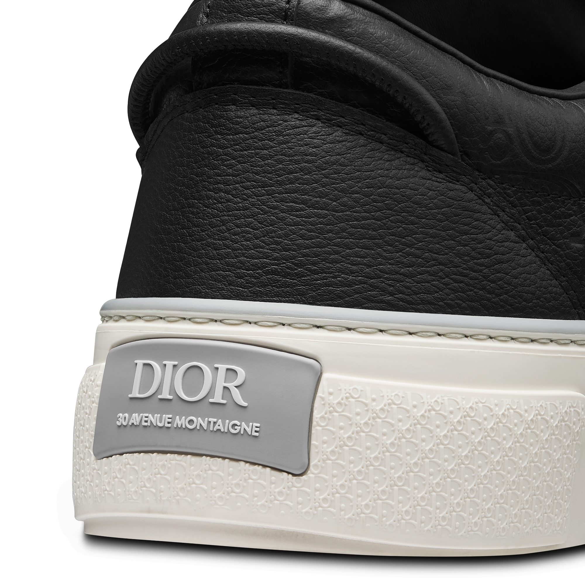 B33 Spin Sneaker