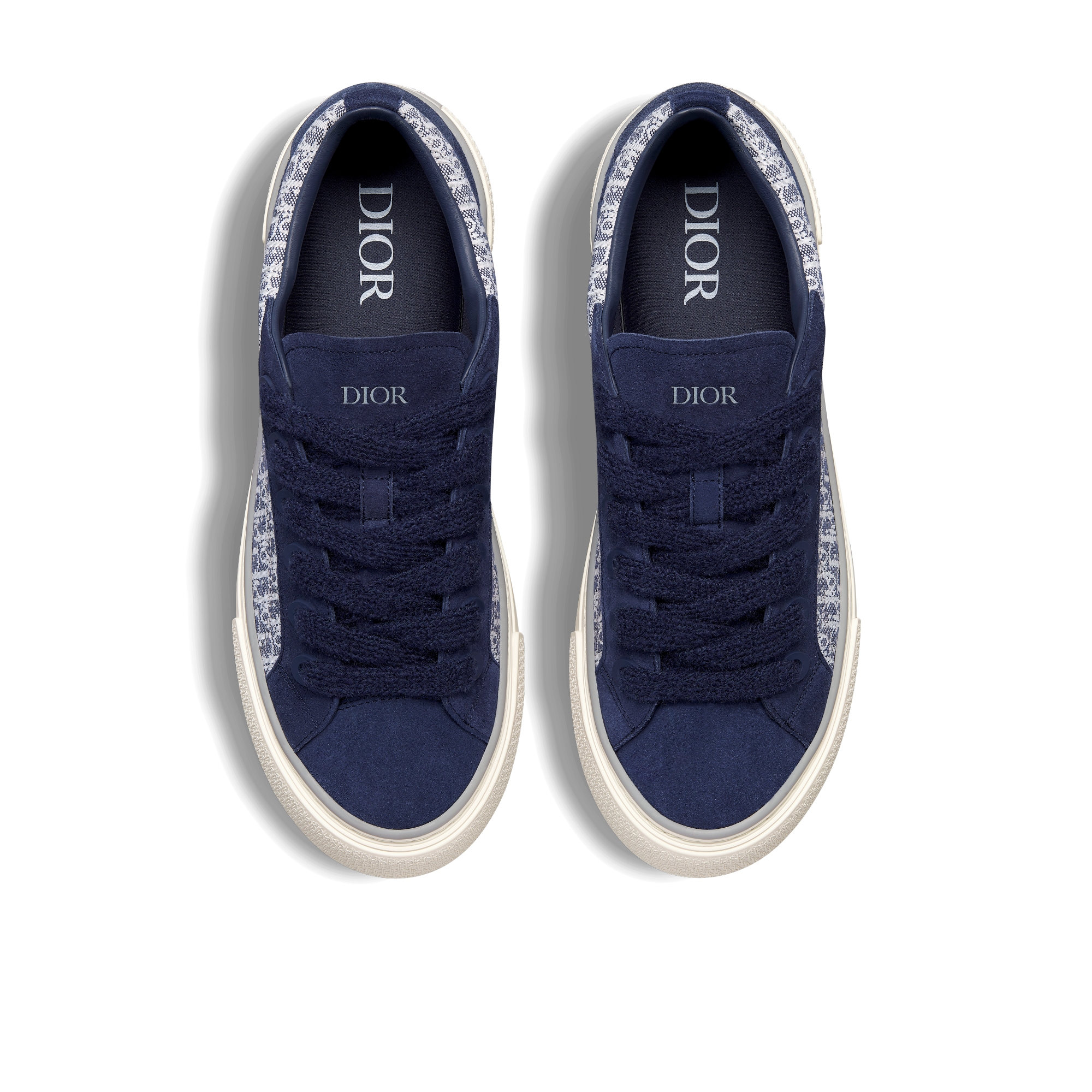 B33 Spin Sneaker