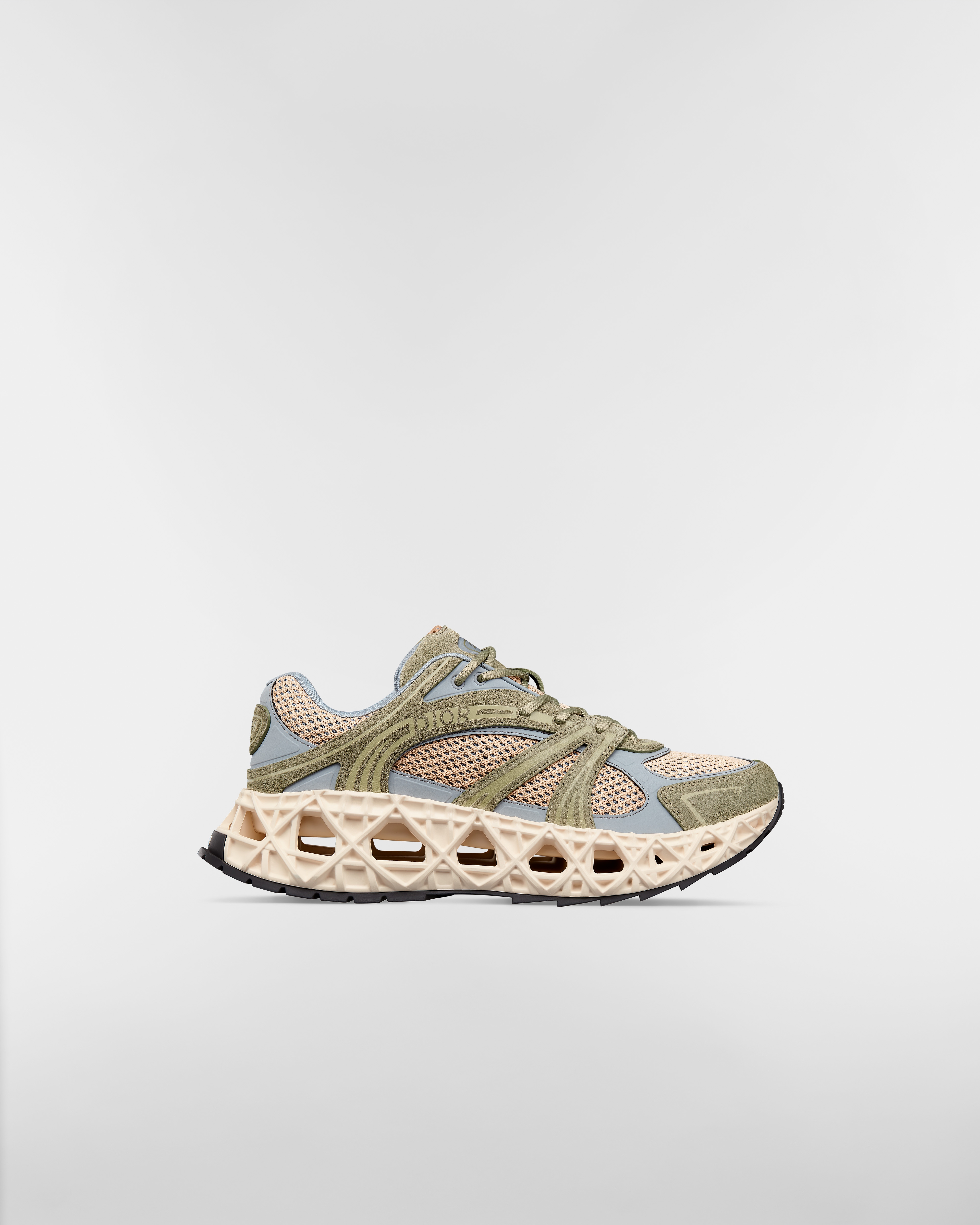 B35 NXXT Sneaker Veloursleder in Grün, Funktionsstoff in Grau und Funktionsmesh in Braun E02