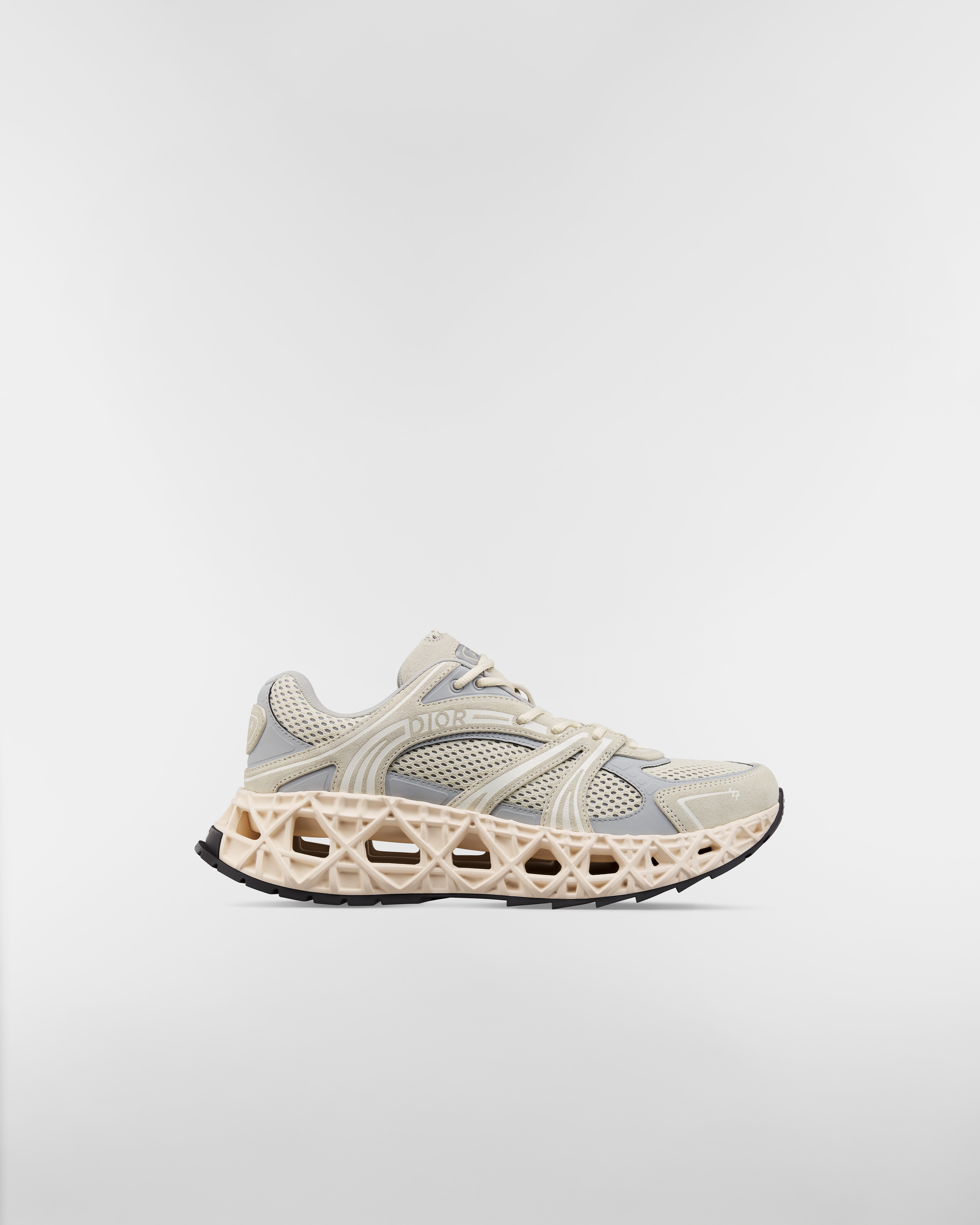 B35 NXXT Sneaker Veloursleder in Cremeweiß, Funktionsstoff in Grau und Funktionsmesh in Cremeweiß E02