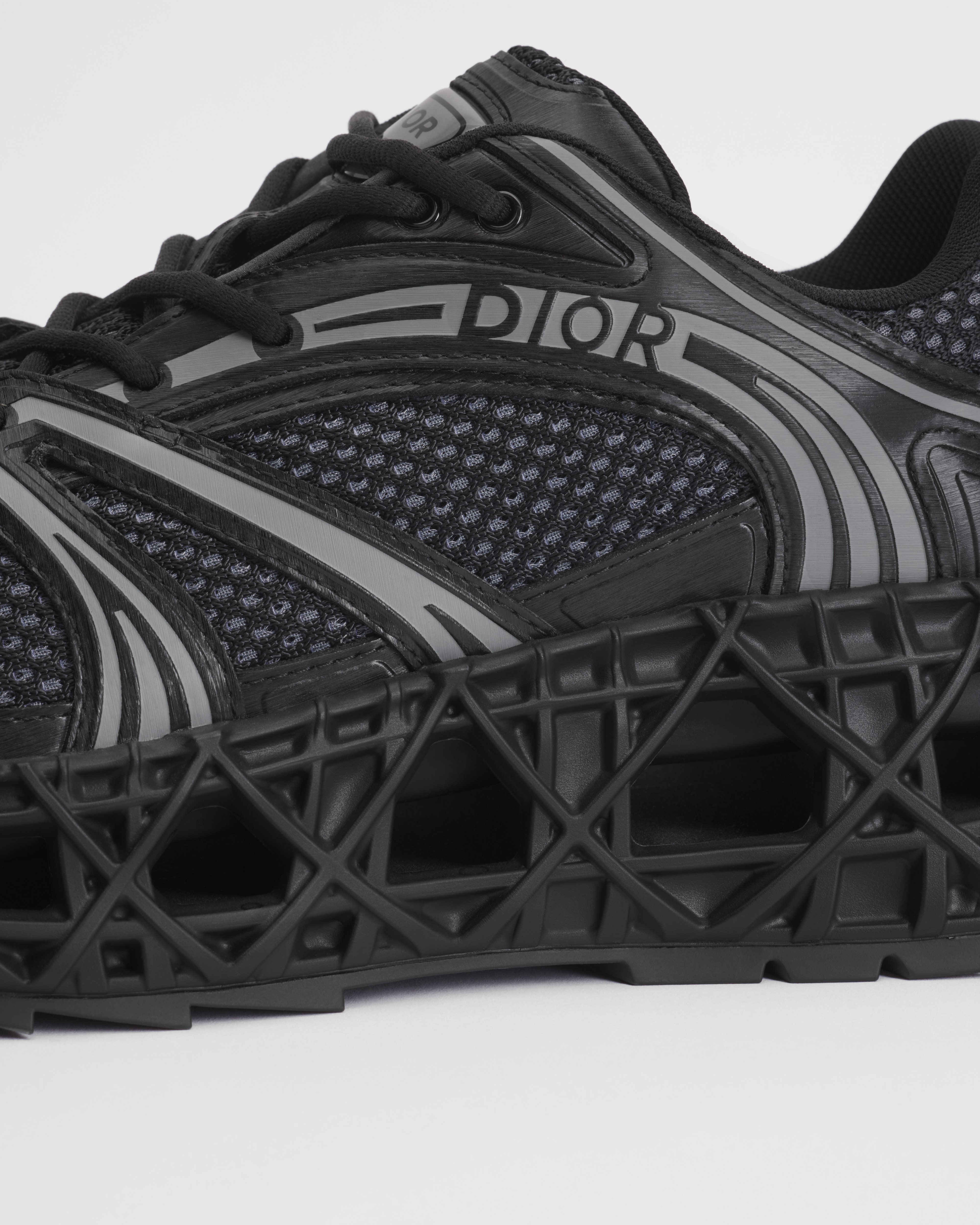 Sneaker B35 NXXT Tissu technique noir et maille technique noire E11