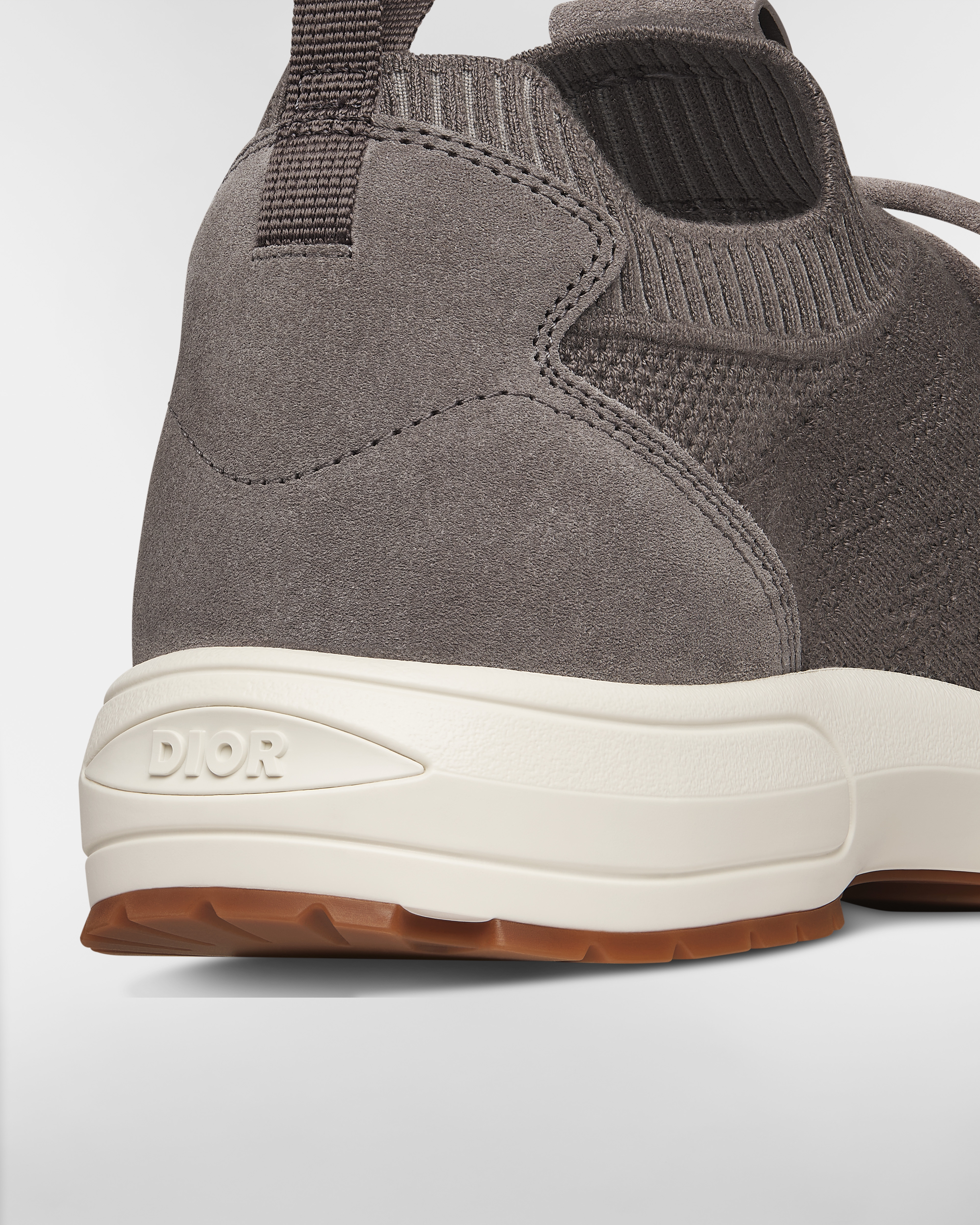 B80 Lounge-sneaker Grijs breisel van kasjmier, wol en zijde met Cannage-motief en grijs suède E09