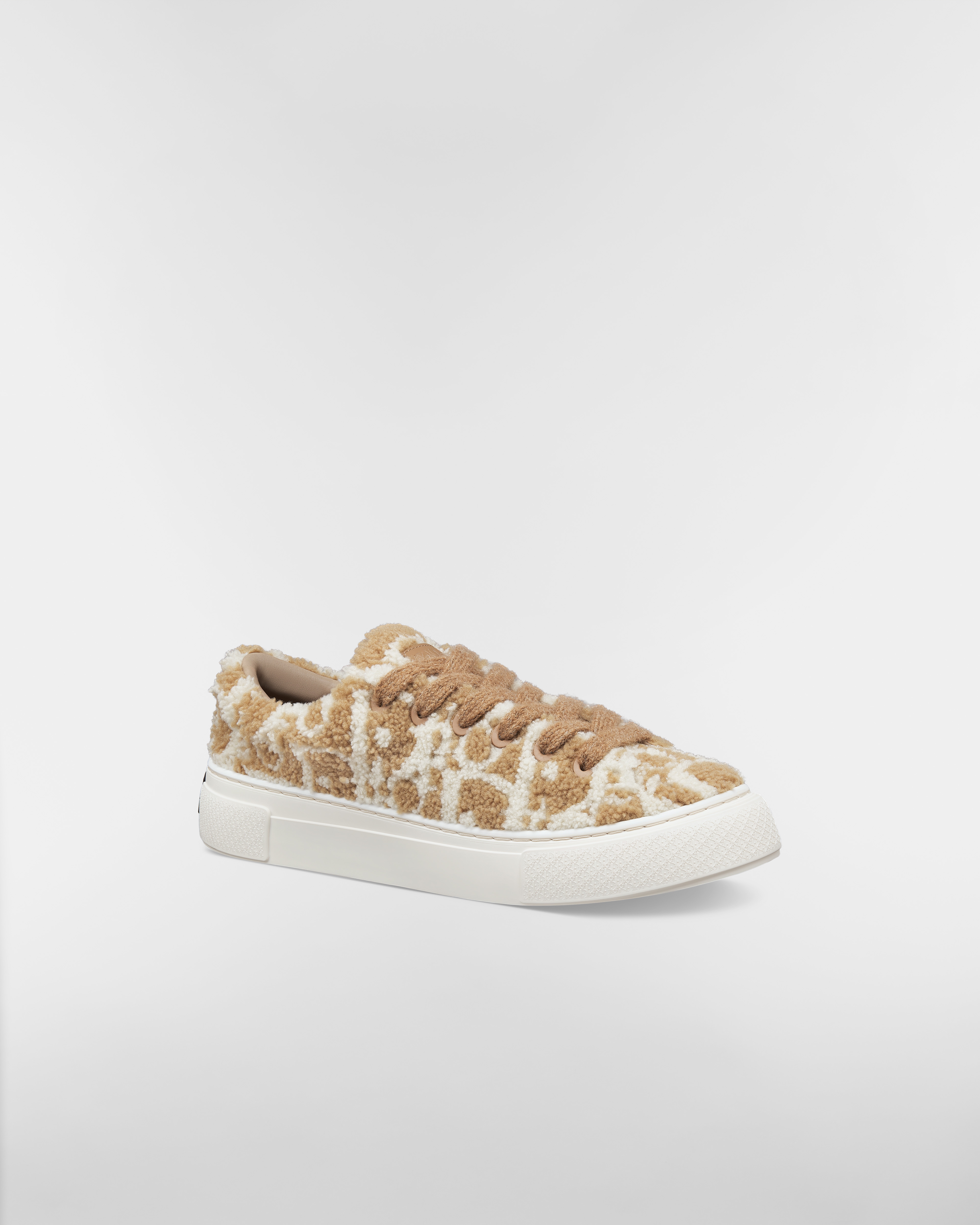 B33 Spin Sneaker – LIMITIERTE UND NUMMERIERTE EDITION Shearling in Kamelbraun und Cremeweiß mit Dior Oblique Intarsien E03
