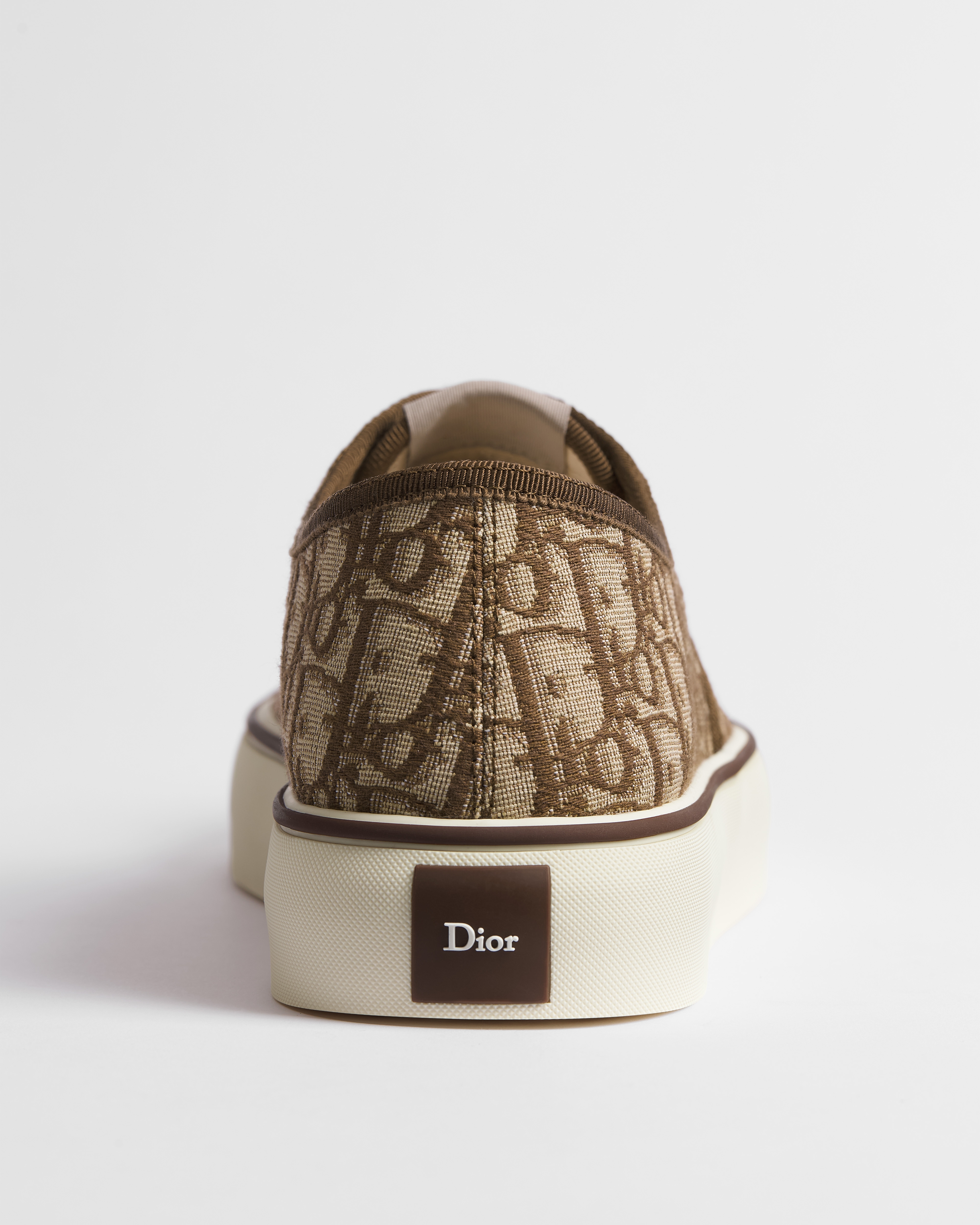 Sneaker Dior Saltwind Jacquard Dior Oblique marrone E08