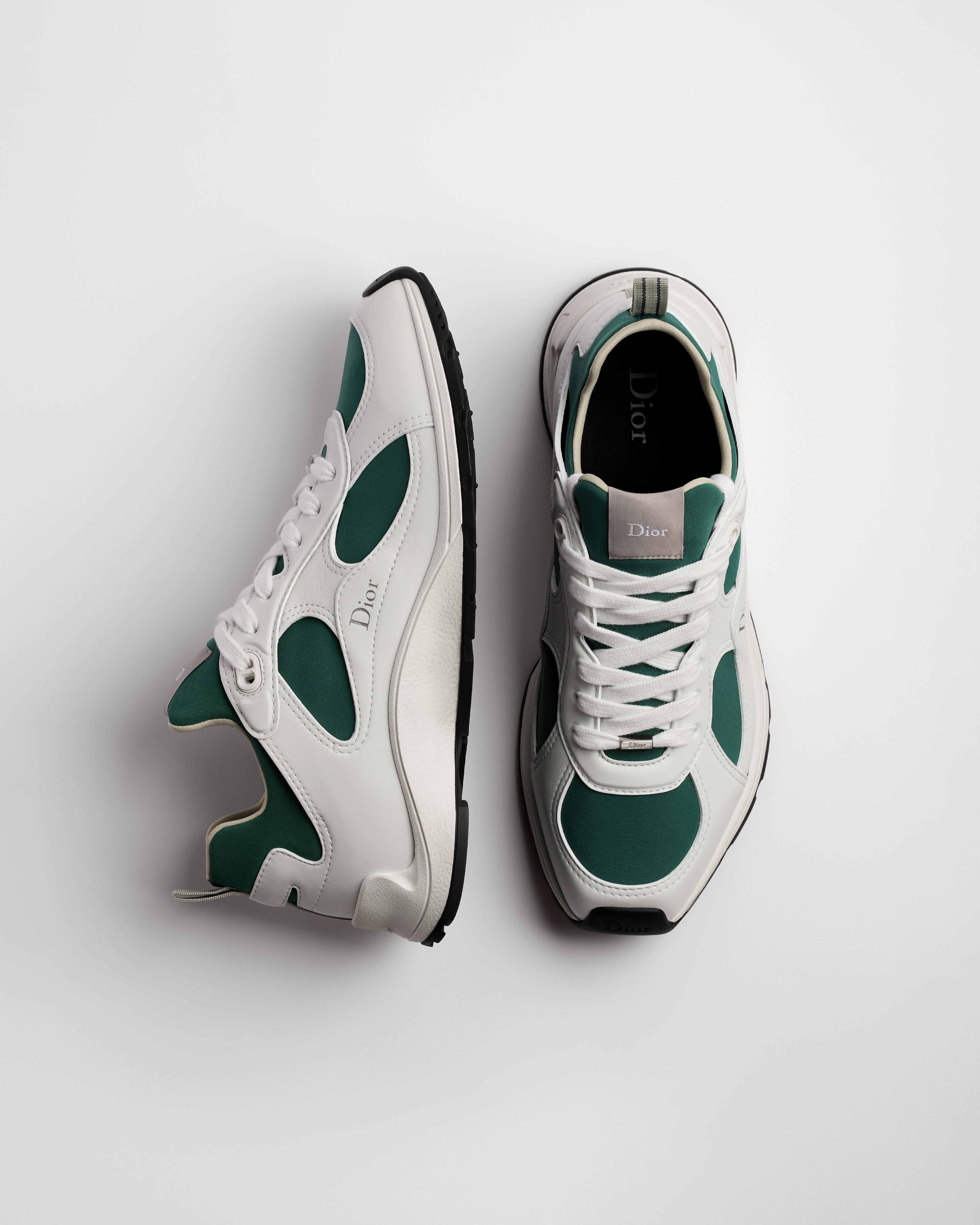 Dior Mile 運動鞋 白色光滑羊皮和雪松綠氯丁橡膠 E09