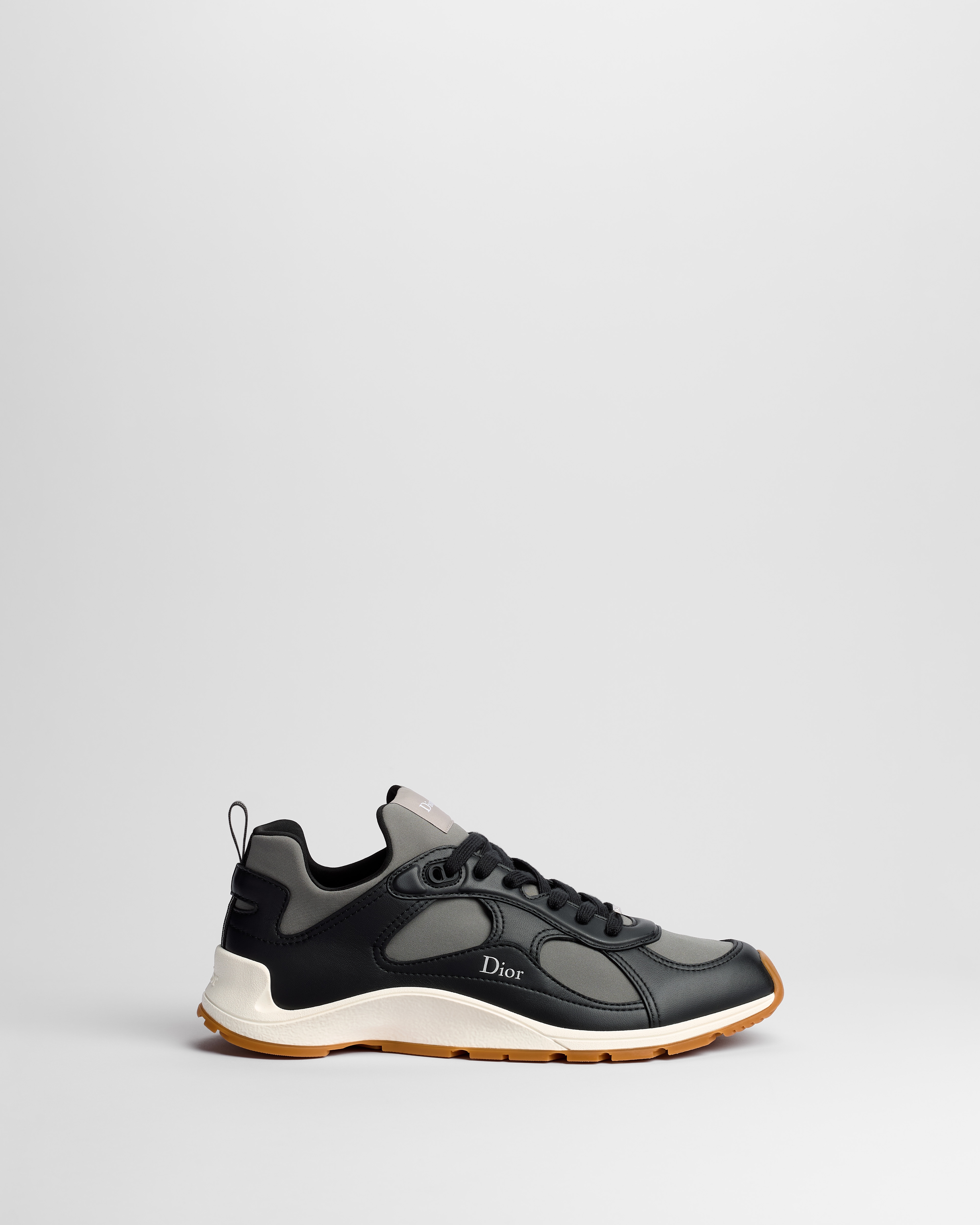 Sneaker Dior Mile Cuir d'agneau lisse noir et néoprène gris E02