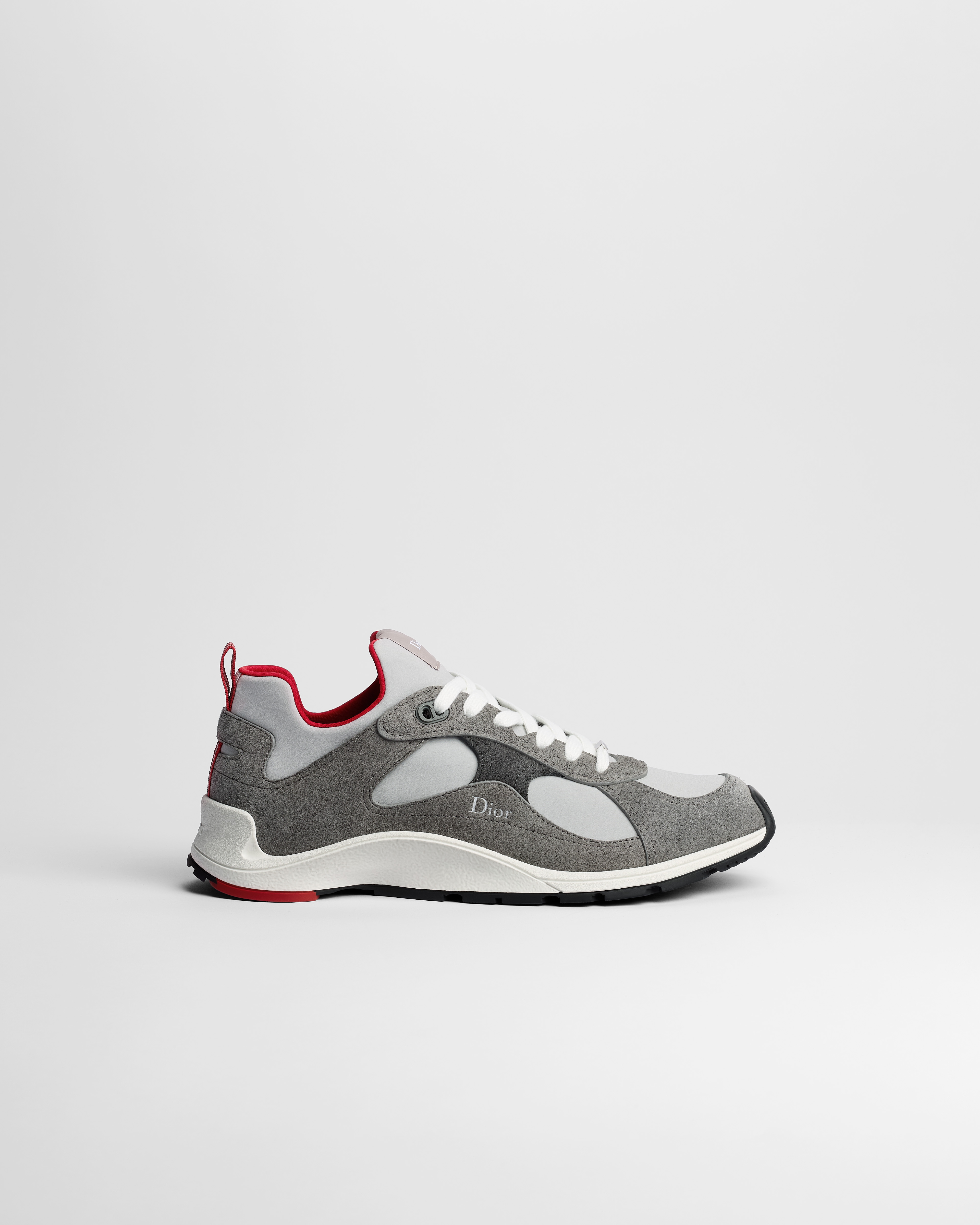 Sneaker Dior Mile Ante de piel de becerro gris con neopreno gris y rojo E02