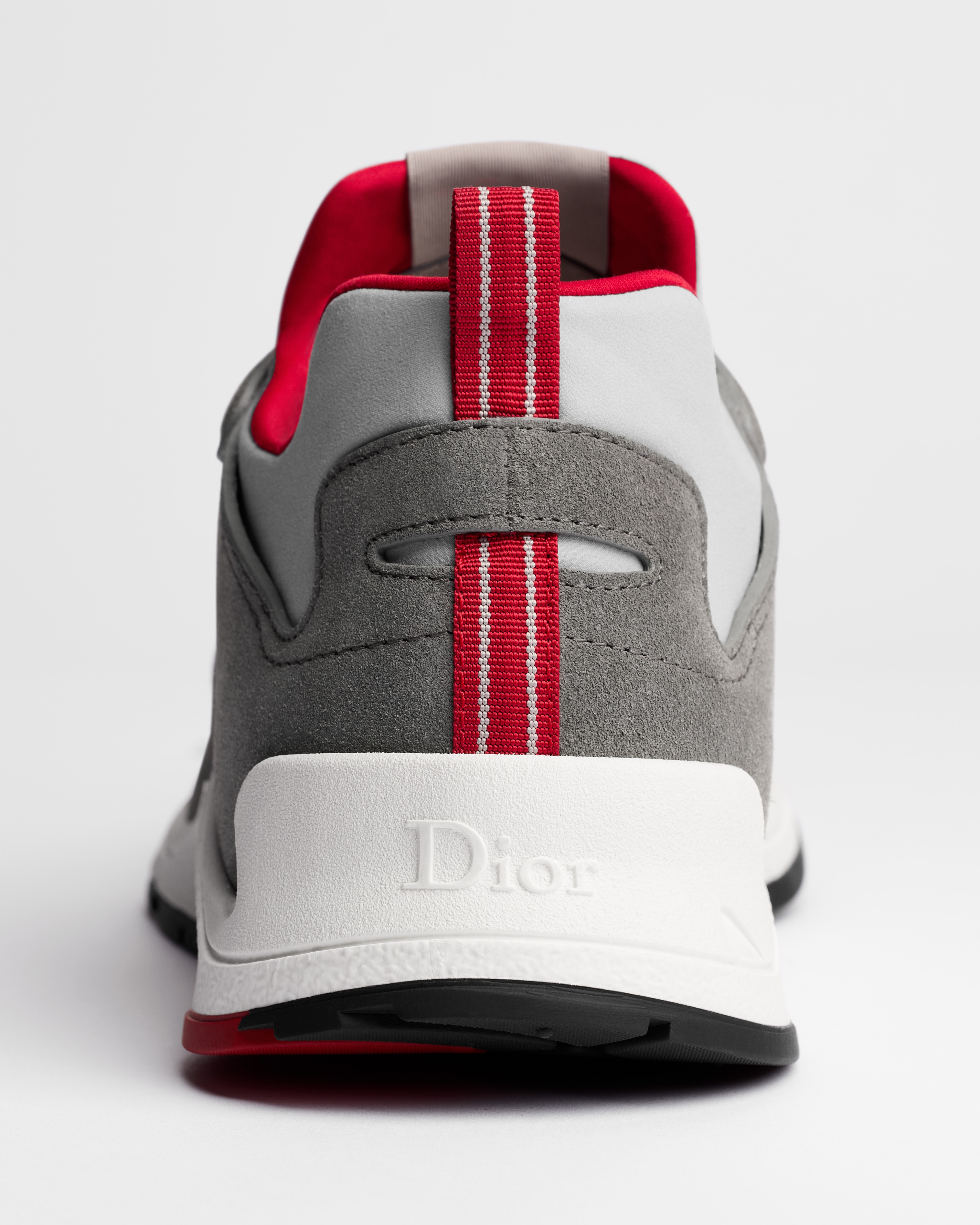 Dior Mile 運動鞋 灰色麂皮搭配灰色和紅色氯丁橡膠 E10