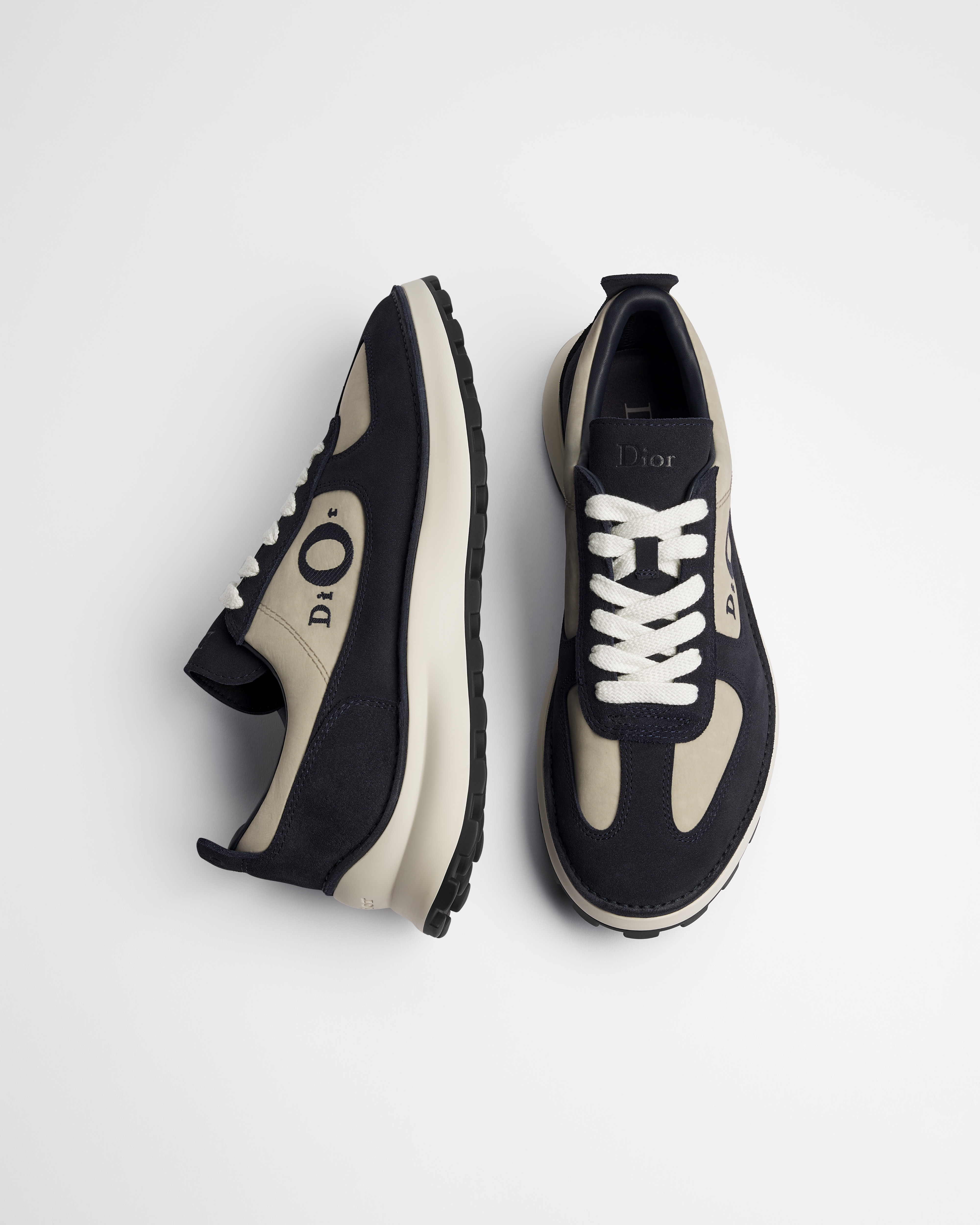 Sneaker Dior Squash Veau velours bleu marine et tissu technique beige E06