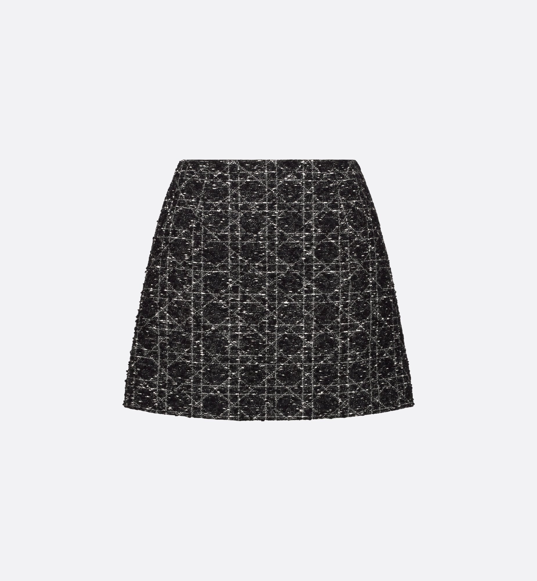 Mid-Length Straight-Cut Skirt Black and White Houndstooth Mid-Length Straight-Cut Skirt Black and White Houndstooth