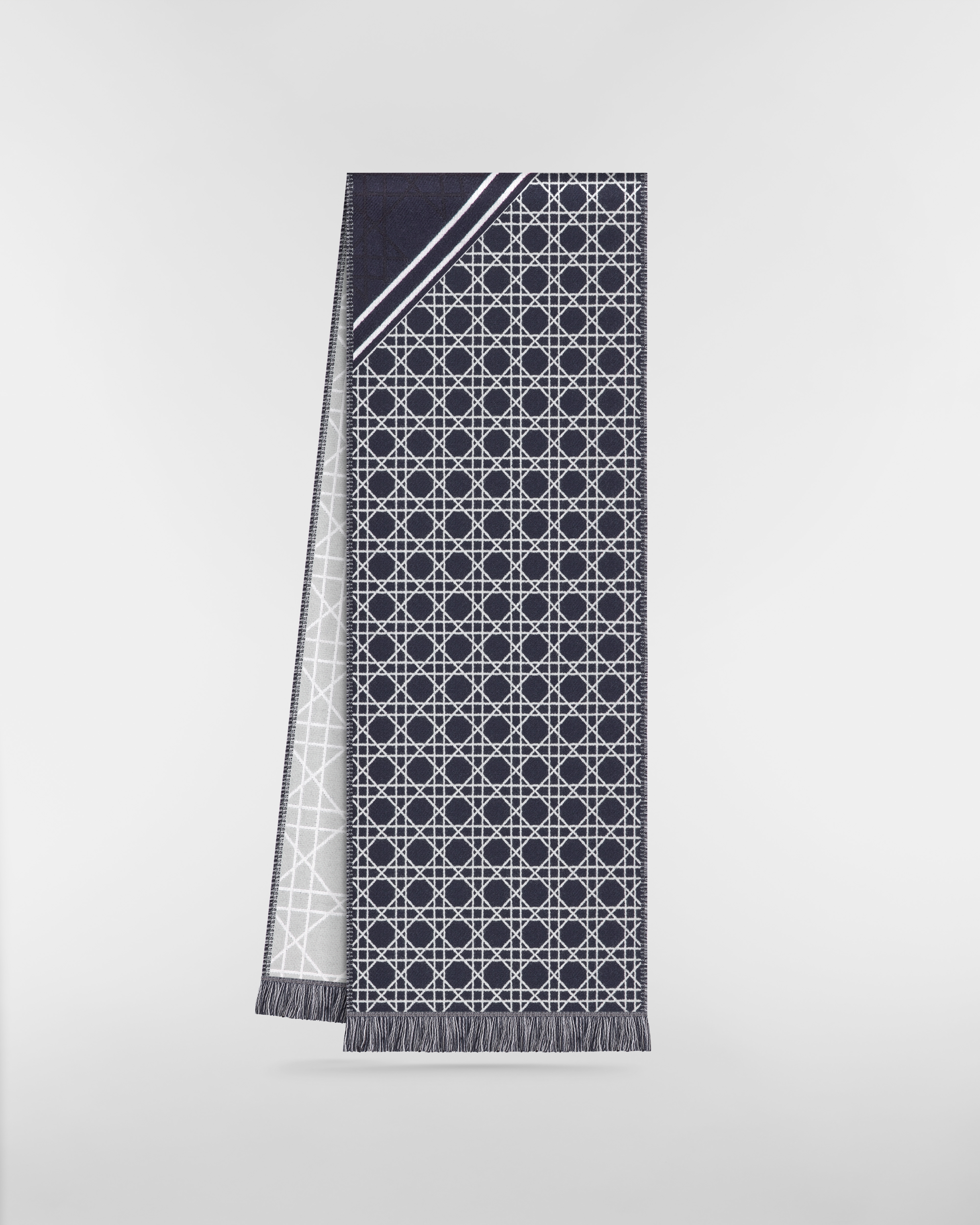 Gestreifter Cannage Schal Wolle in Marineblau, Grau und Weiß E03