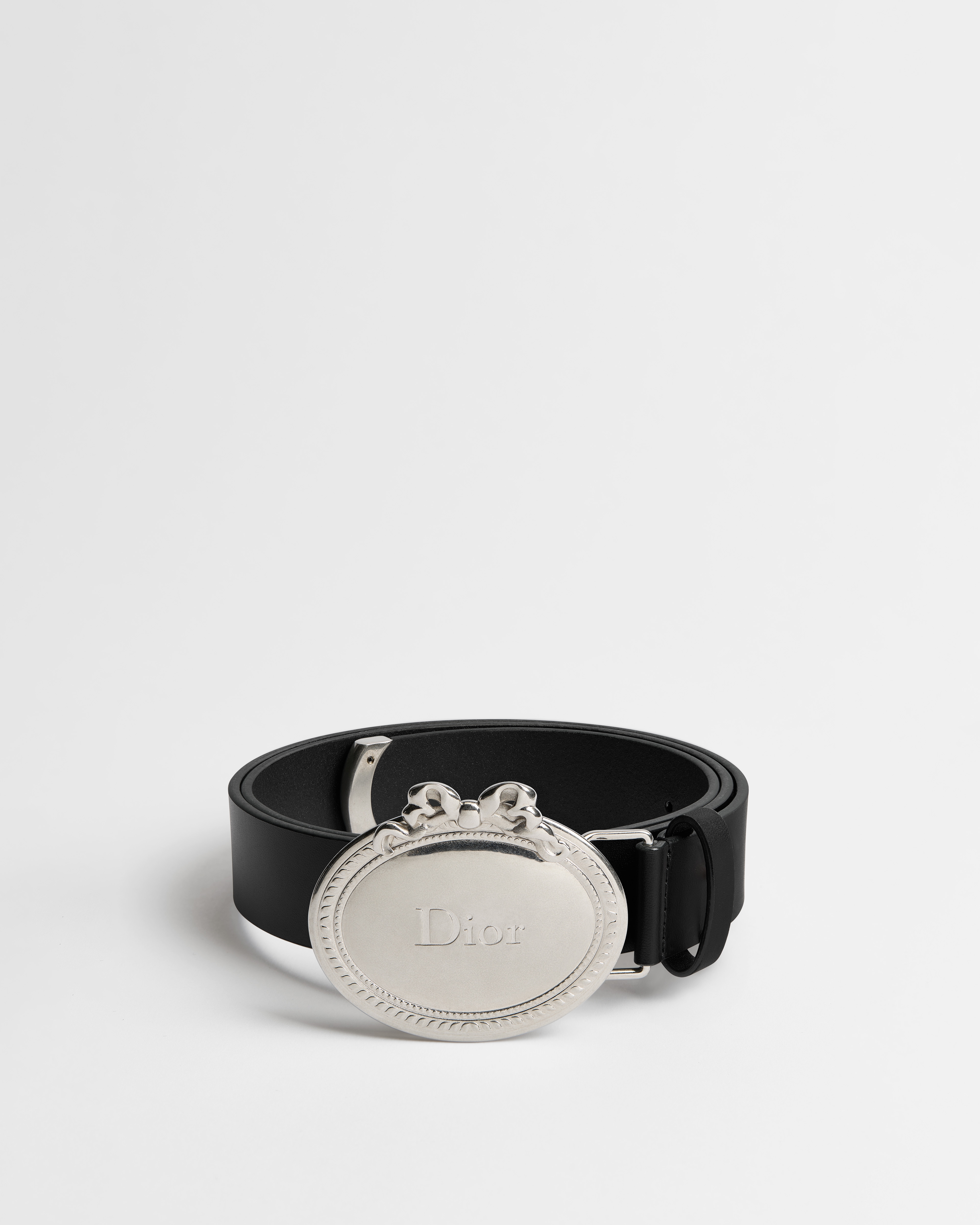 Dior Médaillon Belt Black Calfskin, 30 MM E01