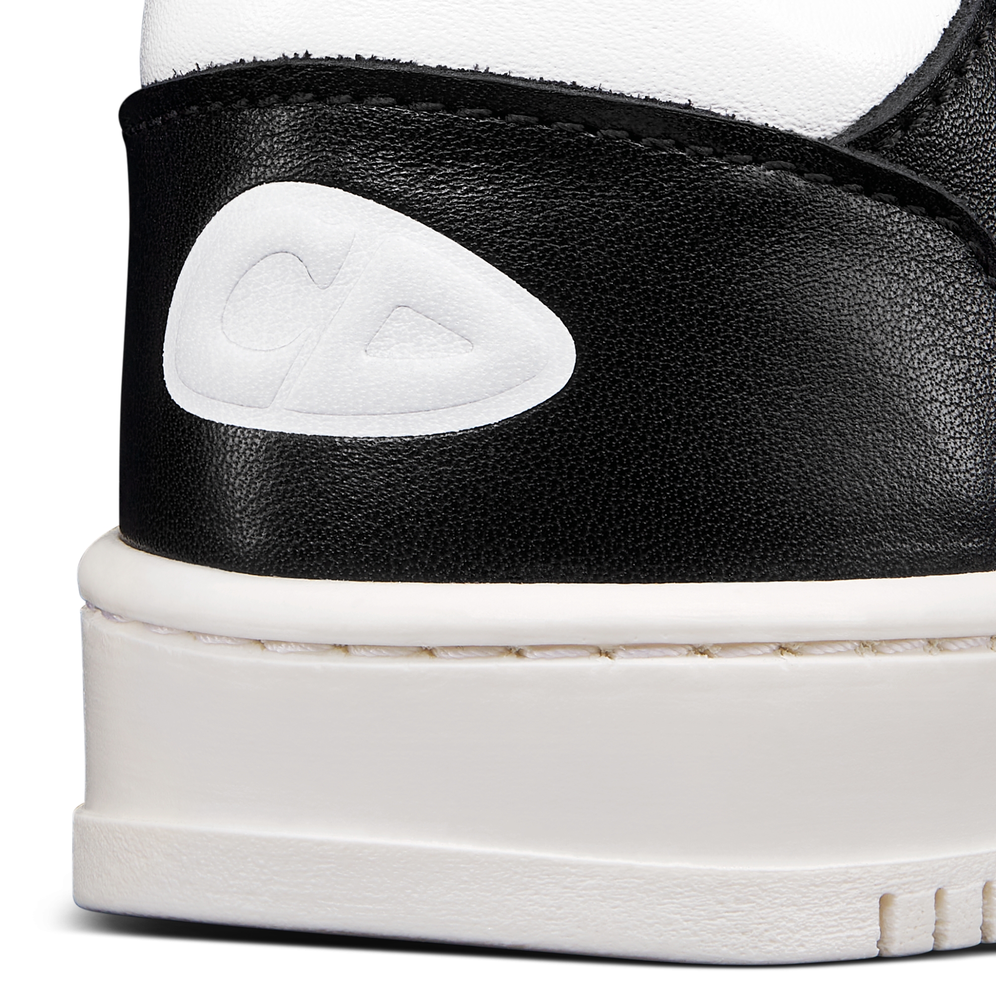 Baby B57 Dribble Low-Top Sneaker Black and White Smooth Calfskin with Beige and Black Dior Oblique Jacquard E09