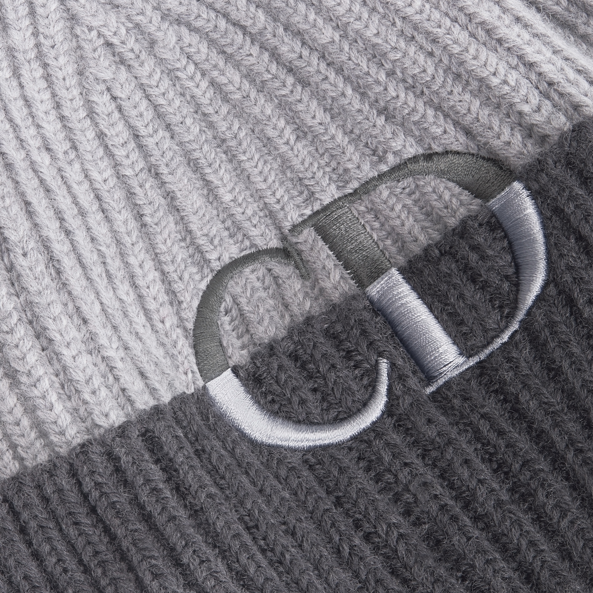 CD Icon Beanie Schurwollstrick in Dior Grau und Anthrazitgrau E09