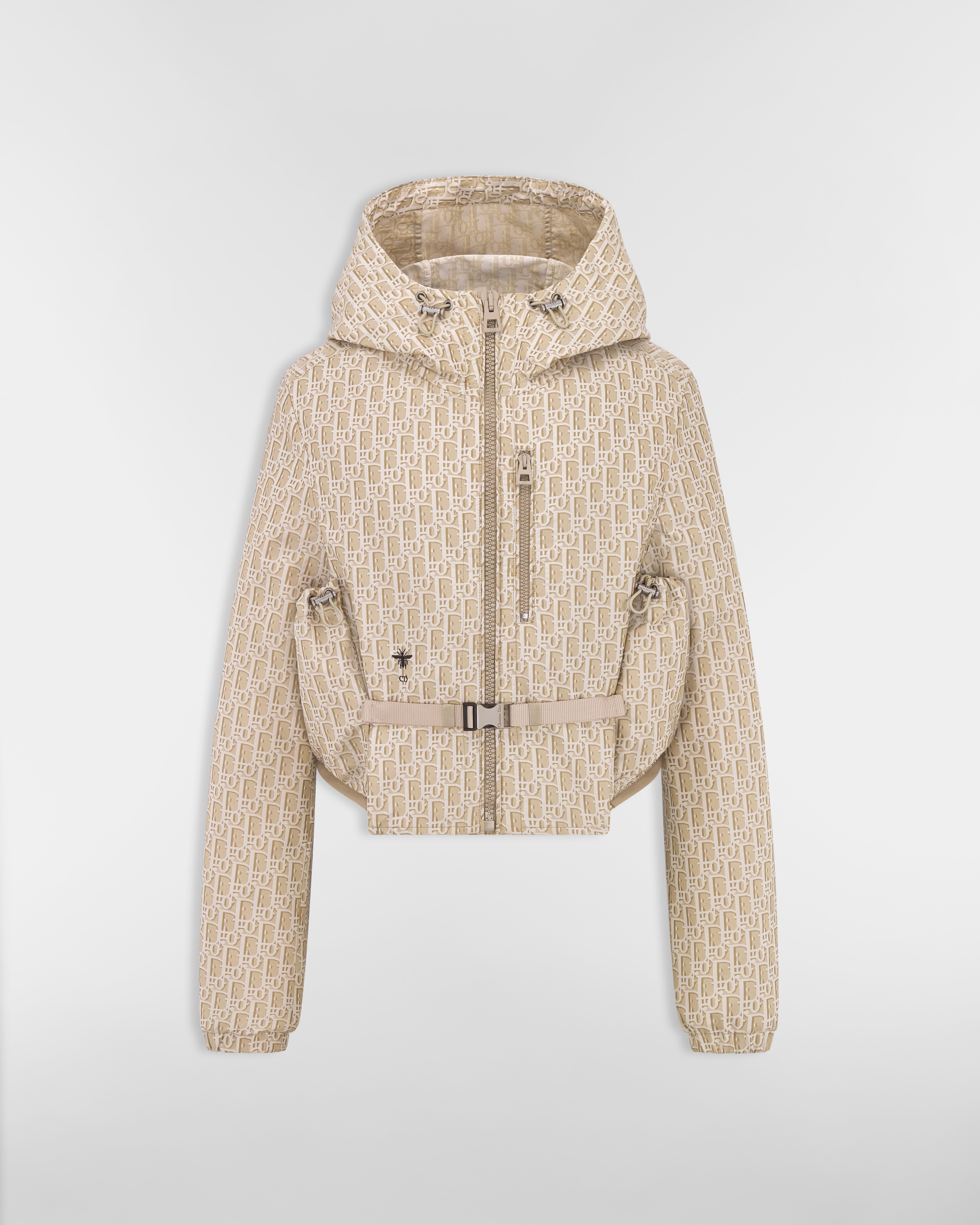 เสื้อแจ็กเก็ตมีฮู้ดทรงครอป ผ้าเทคนิคัลแจ็กการ์ดแทฟฟิต้าสีเบจลาย Dior Oblique E01