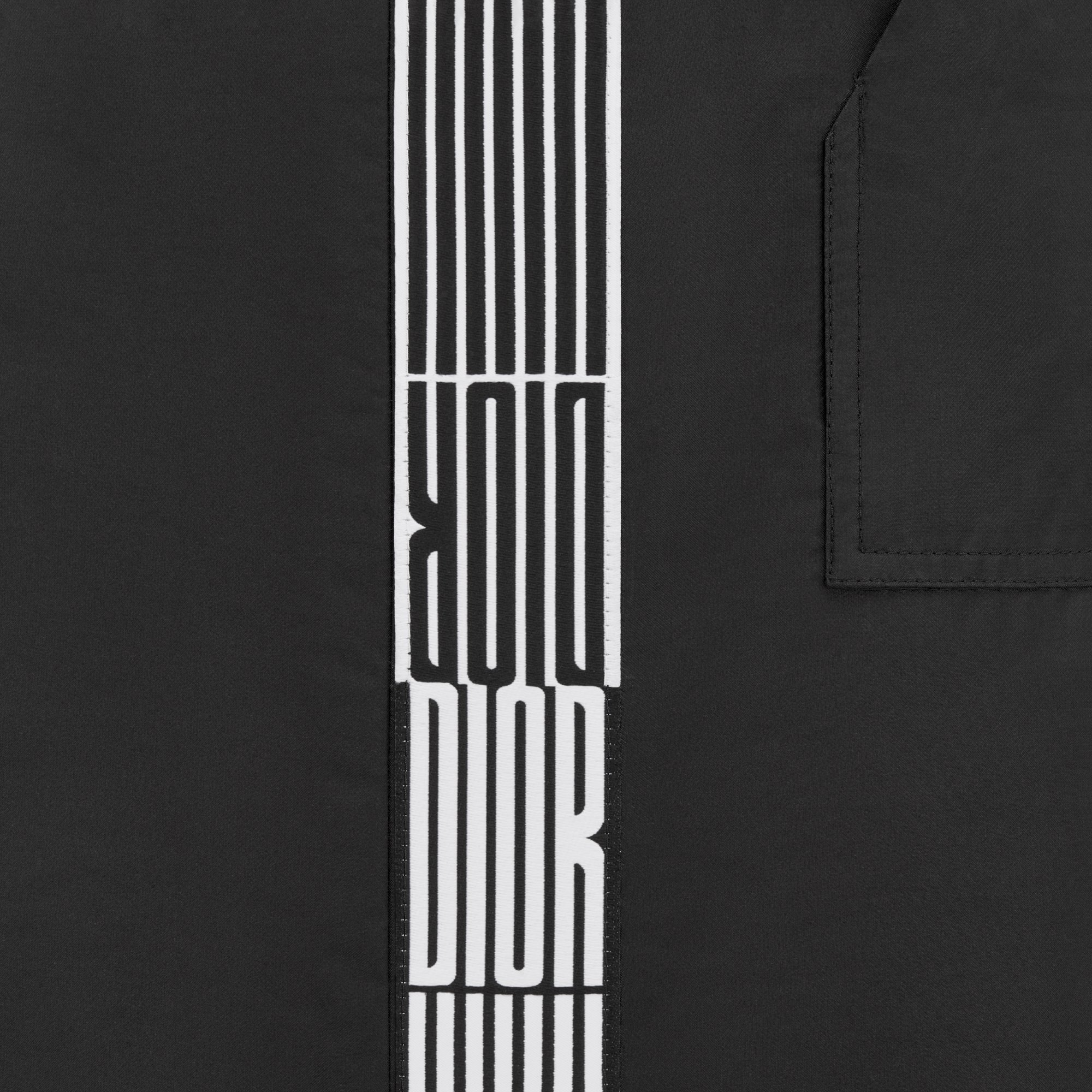 Mid-Length Straight Skirt Detailed view
