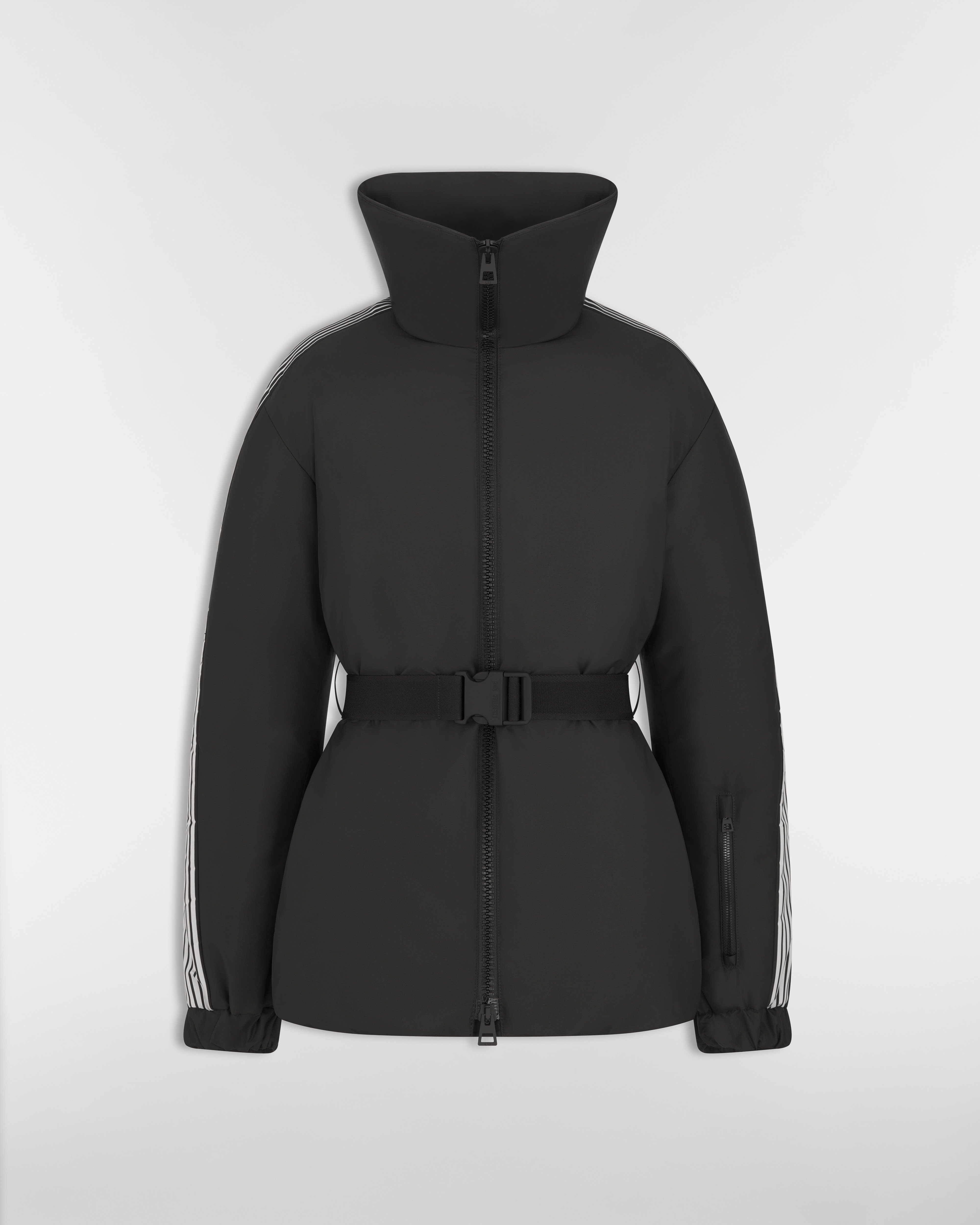 Piumino con cintura DiorAlps Taffetà tecnico imbottito nero con motivo Dior Graphique bianco E01