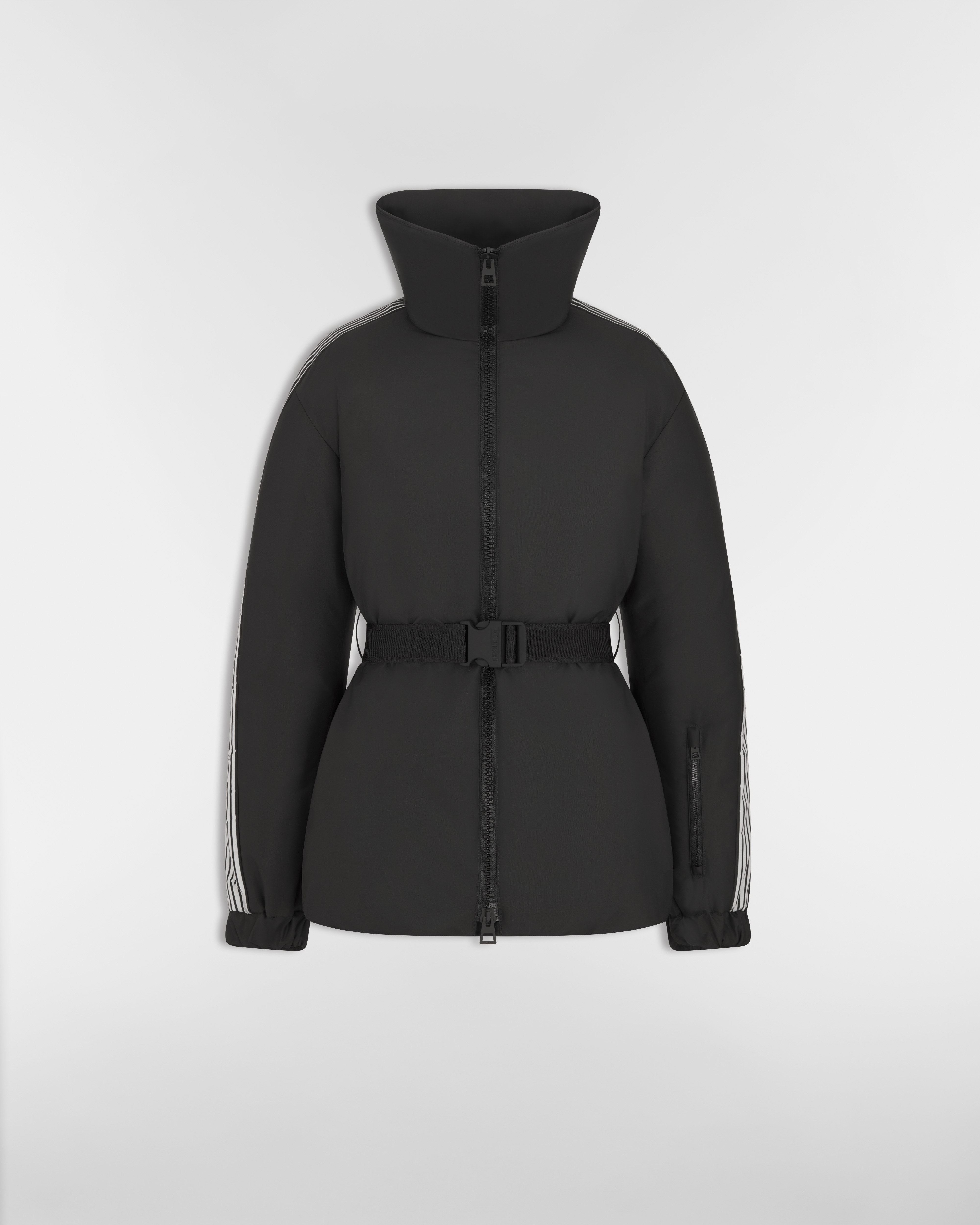 Piumino con cintura DiorAlps Taffetà tecnico imbottito nero con motivo Dior Graphique bianco E01