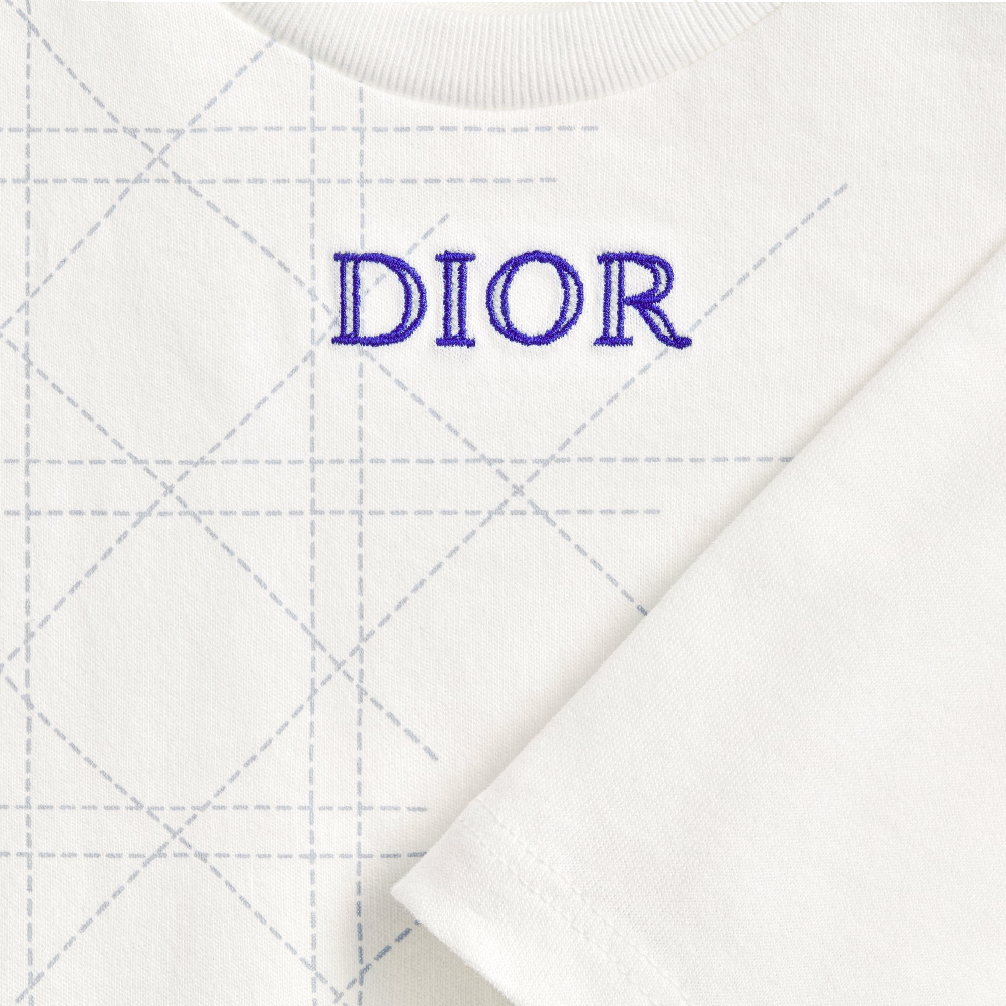 Baby Long-Sleeved T-Shirt Detailed view