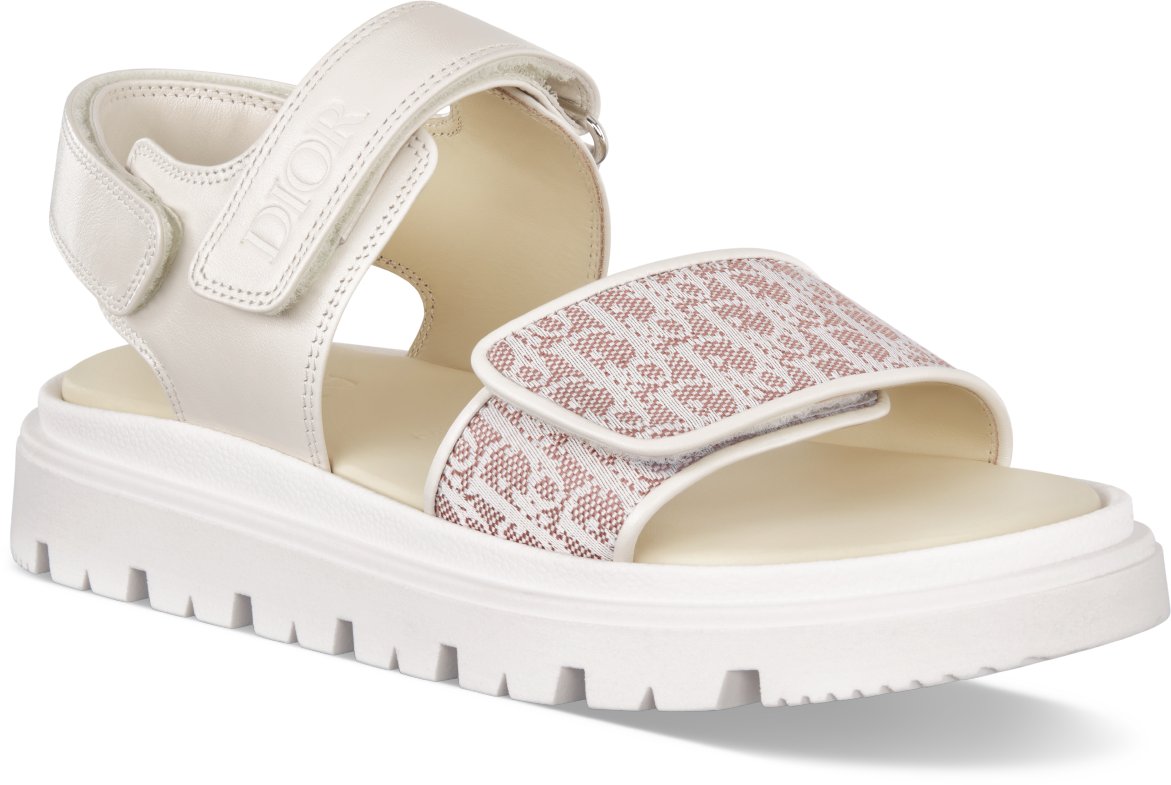 Kids' Sandal Three quarter closed view
