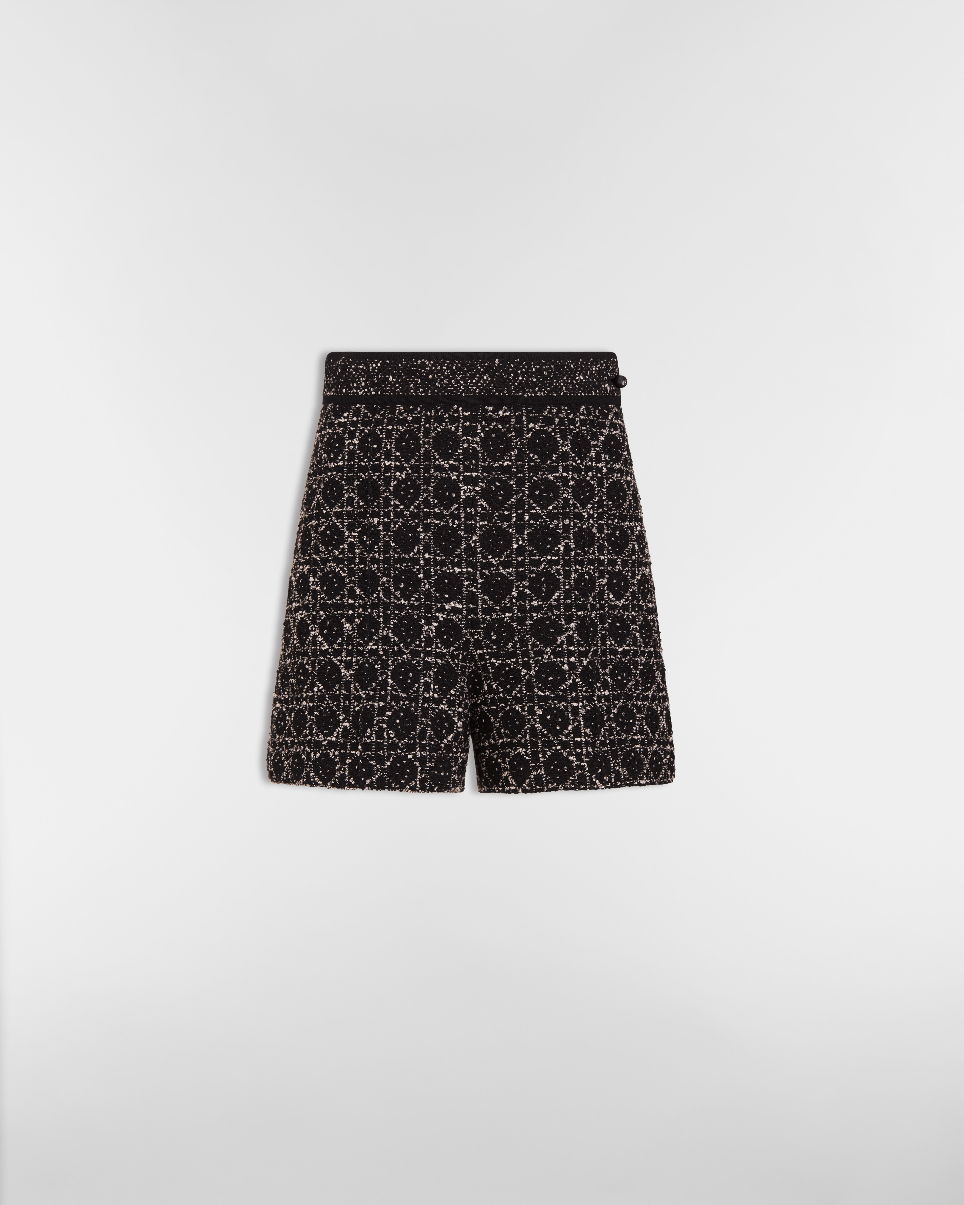 Macrocannage Shorts