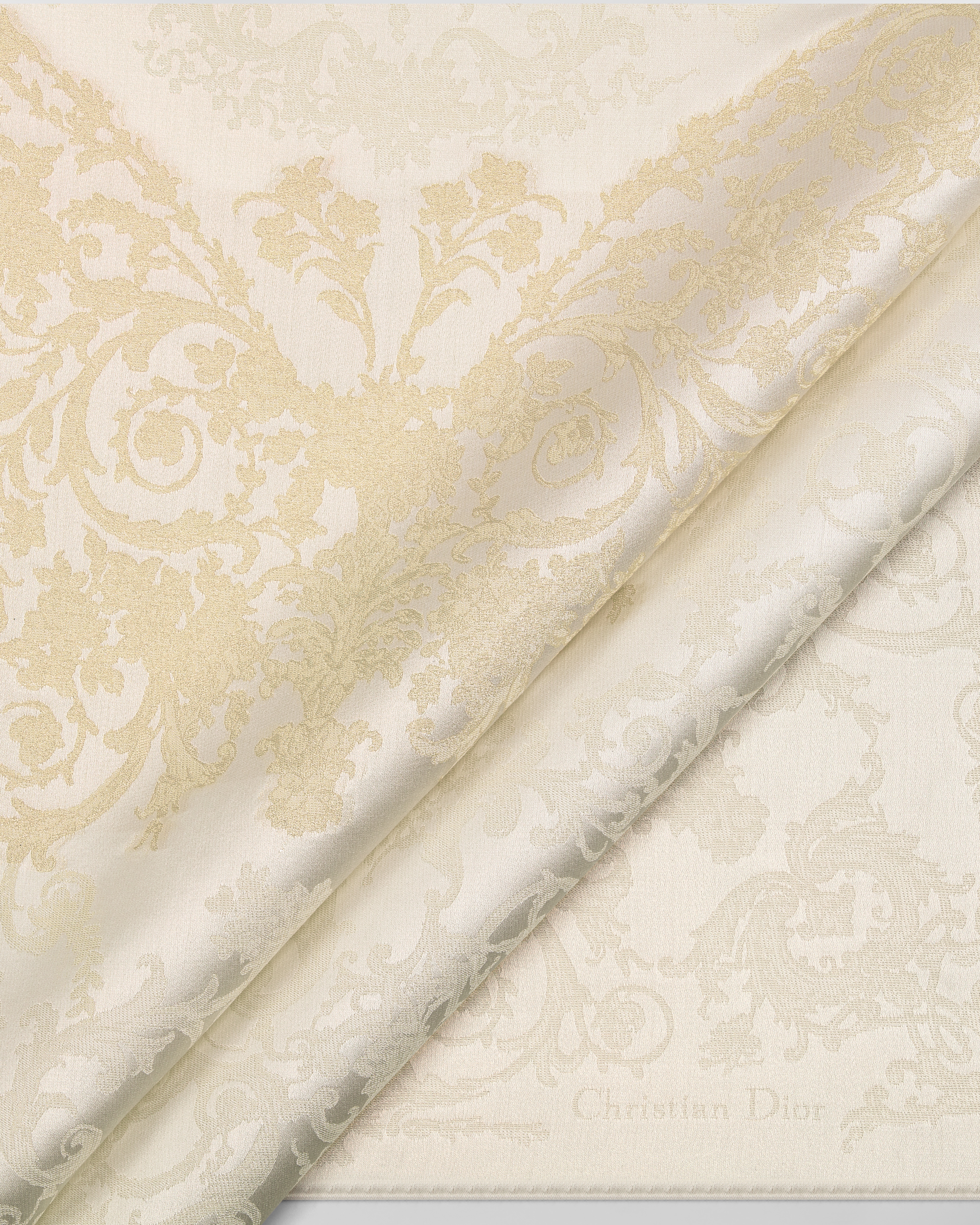 Dioresque Butterfly Schultertuch Seide, Kaschmir und Metallfaden in Goldfarbe E09