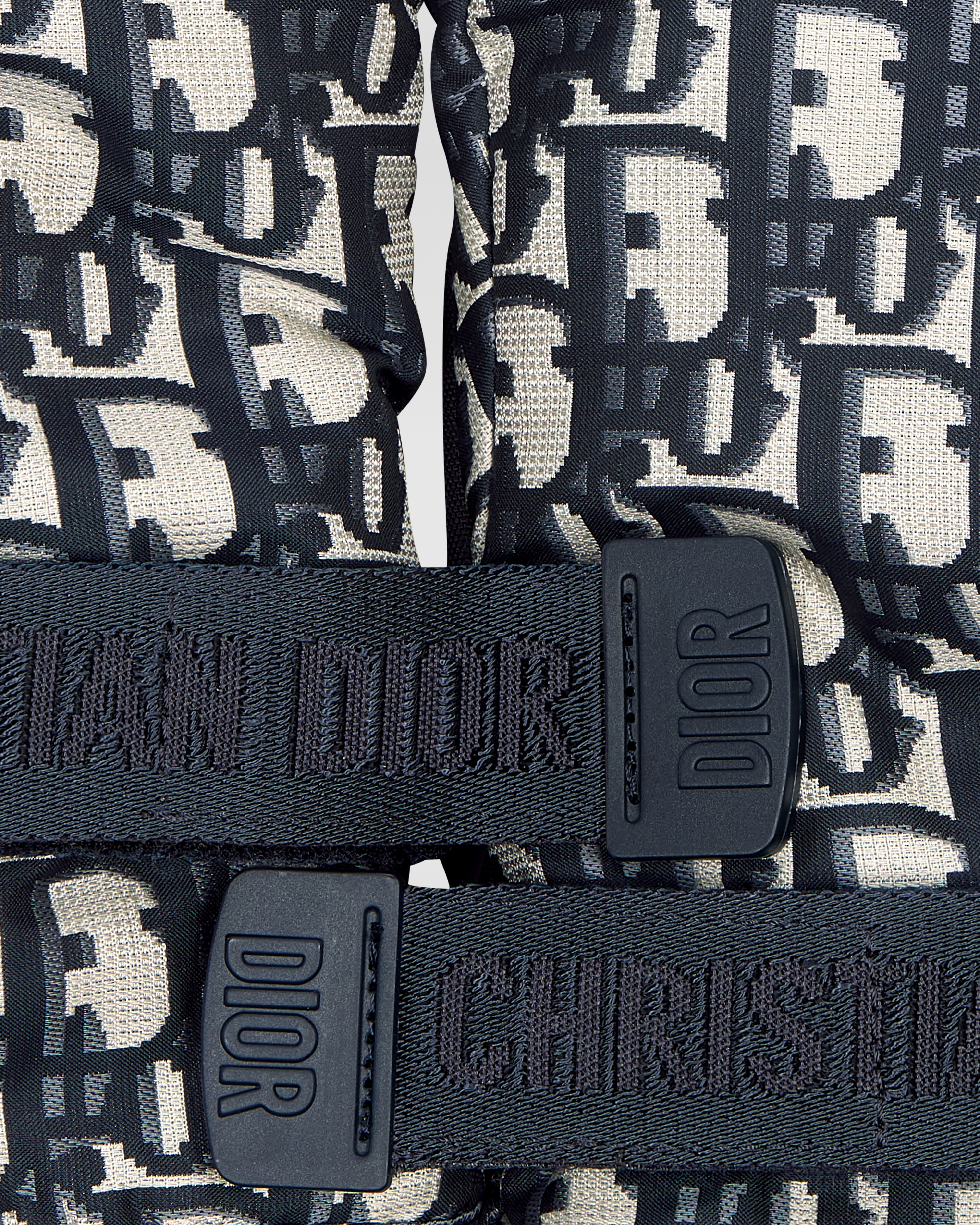 قفازات التزلج DiorAlps Dior Oblique قماش تقنيّ باللونين البيج والأزرق الكحلي E09