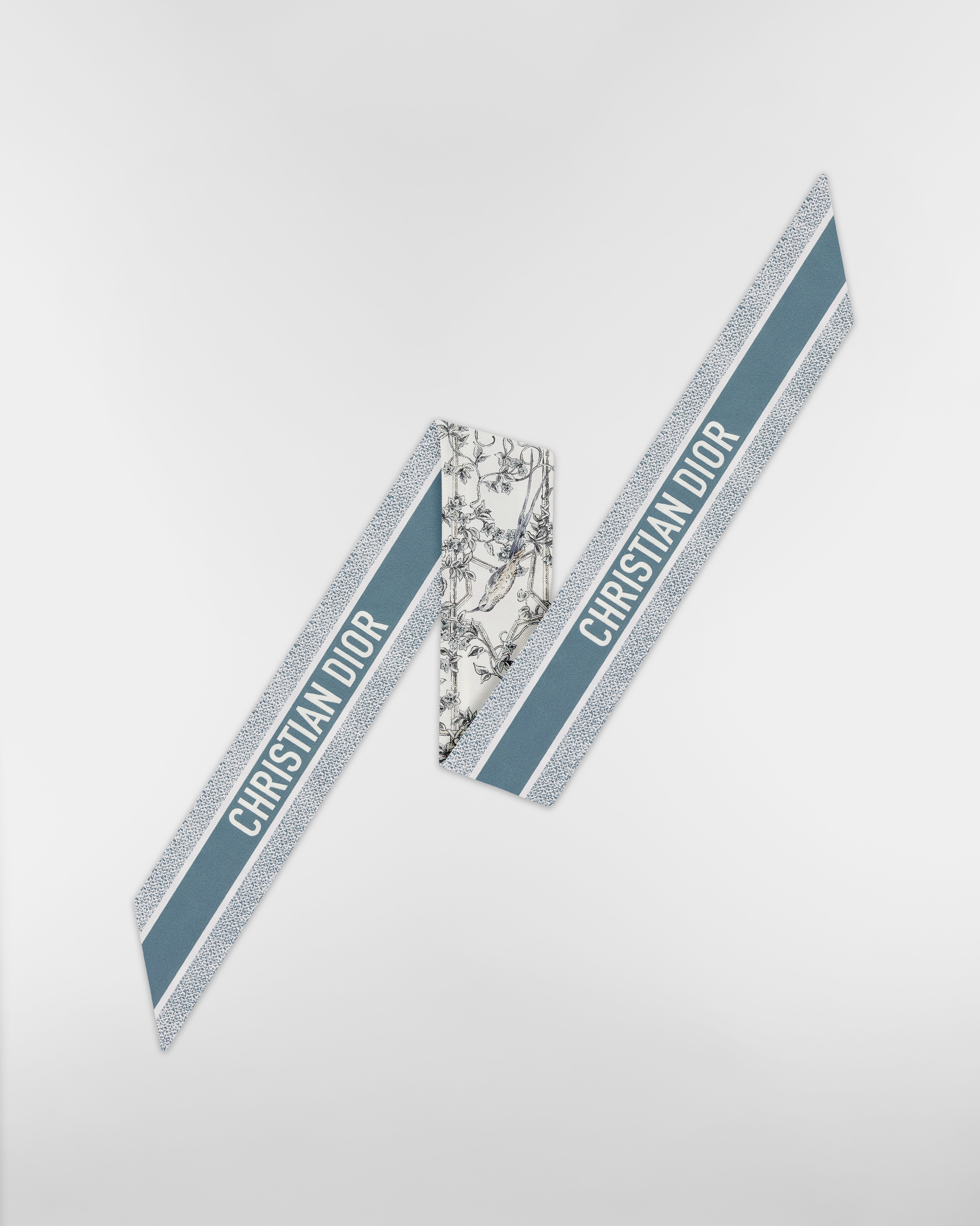 Mitzah-sjaal met Jardin D-Étoile-motief Witte en blauwe zijden keperstof E08