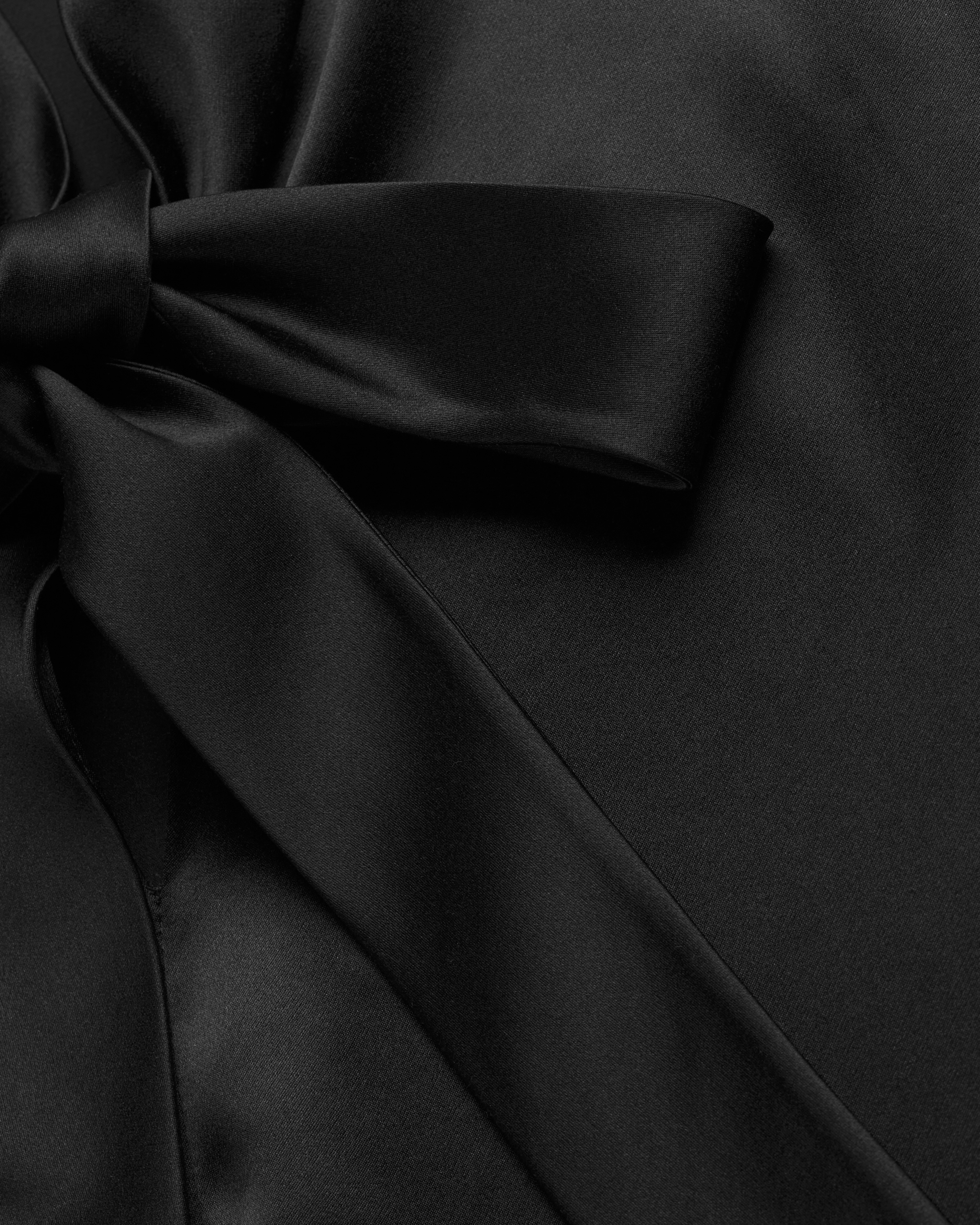 Blouse with Rear Tie Black Silk Twill E10