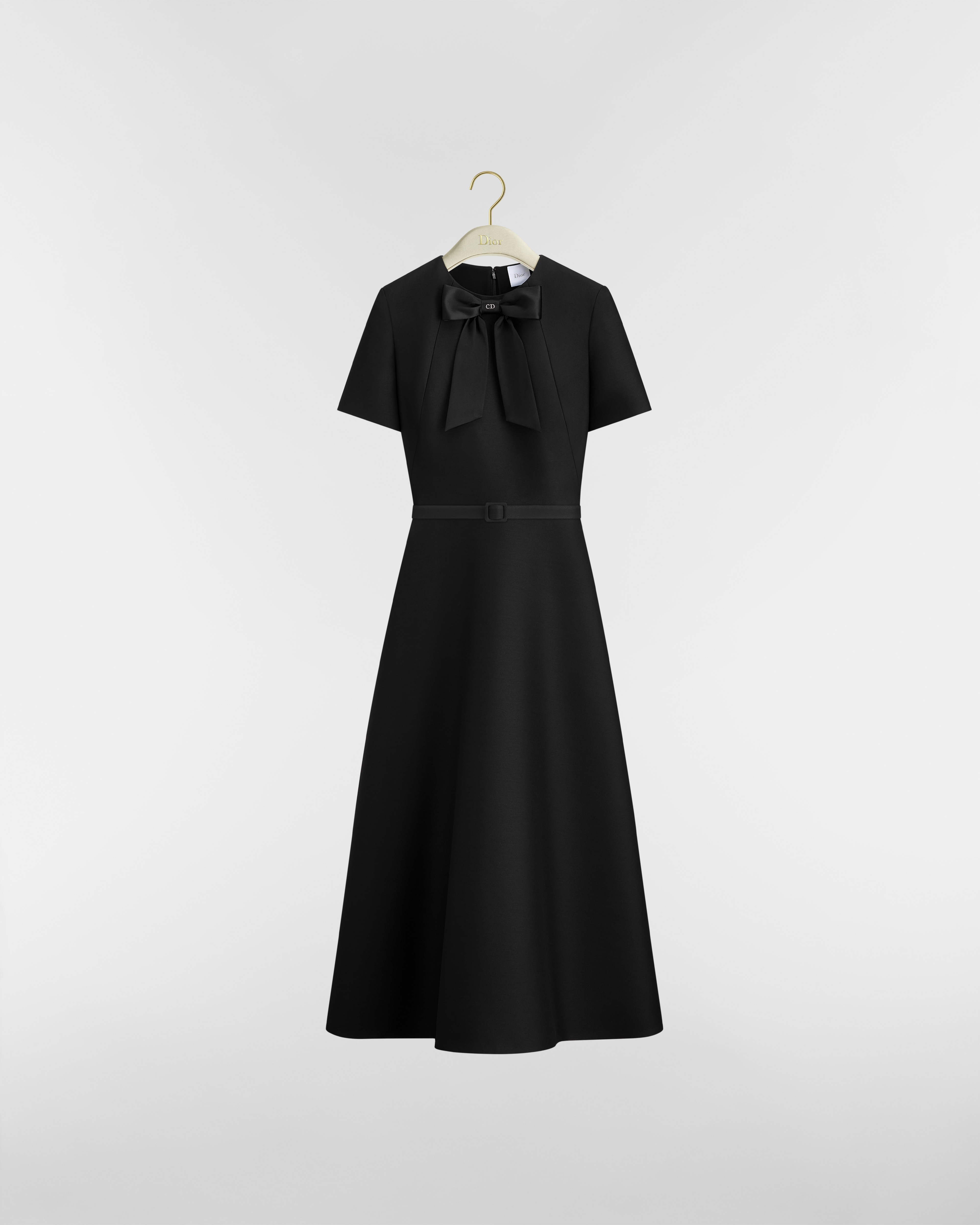 Abito midi con cintura