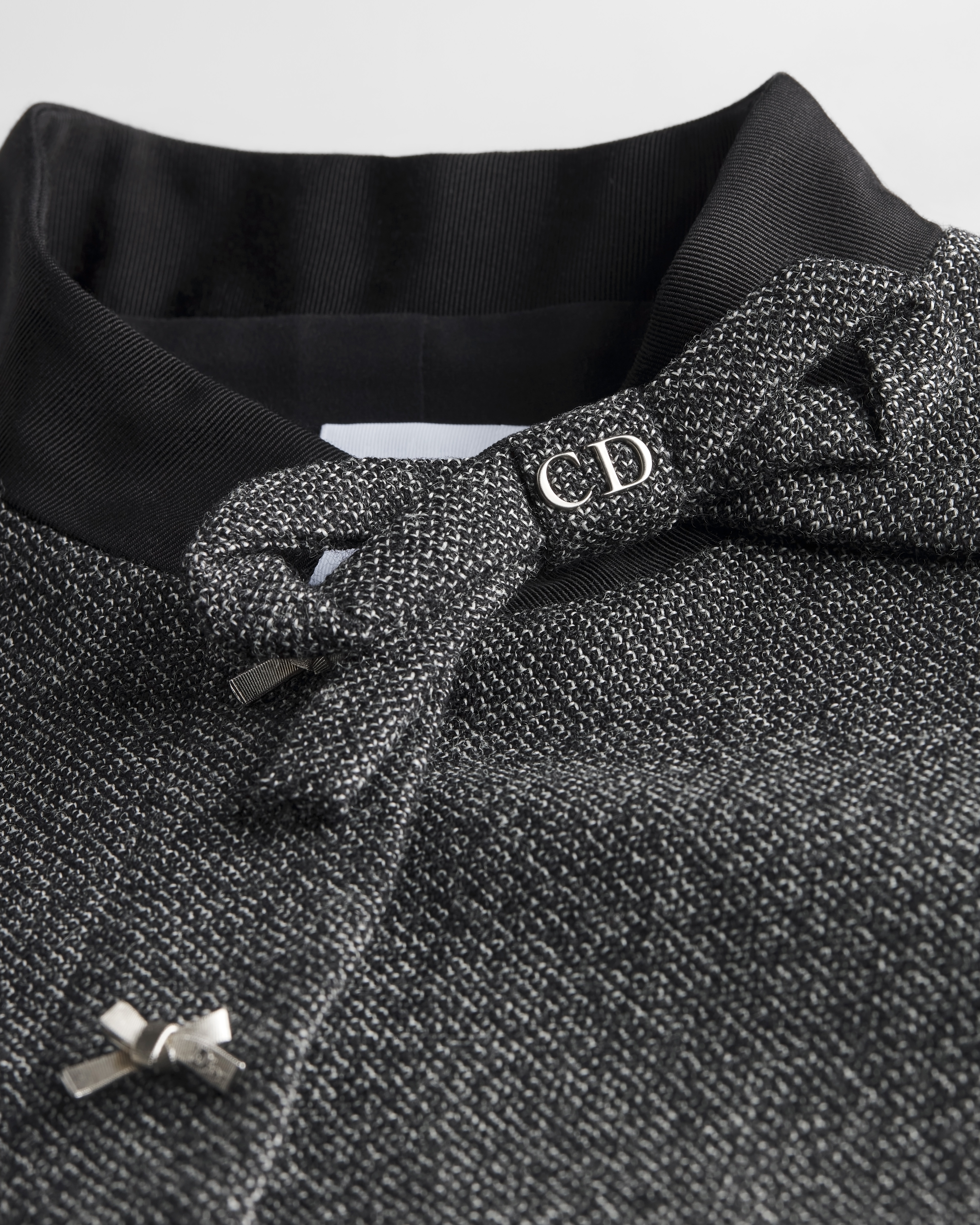 Jaqueta cropped Tweed de lã virgem preto e branco E09