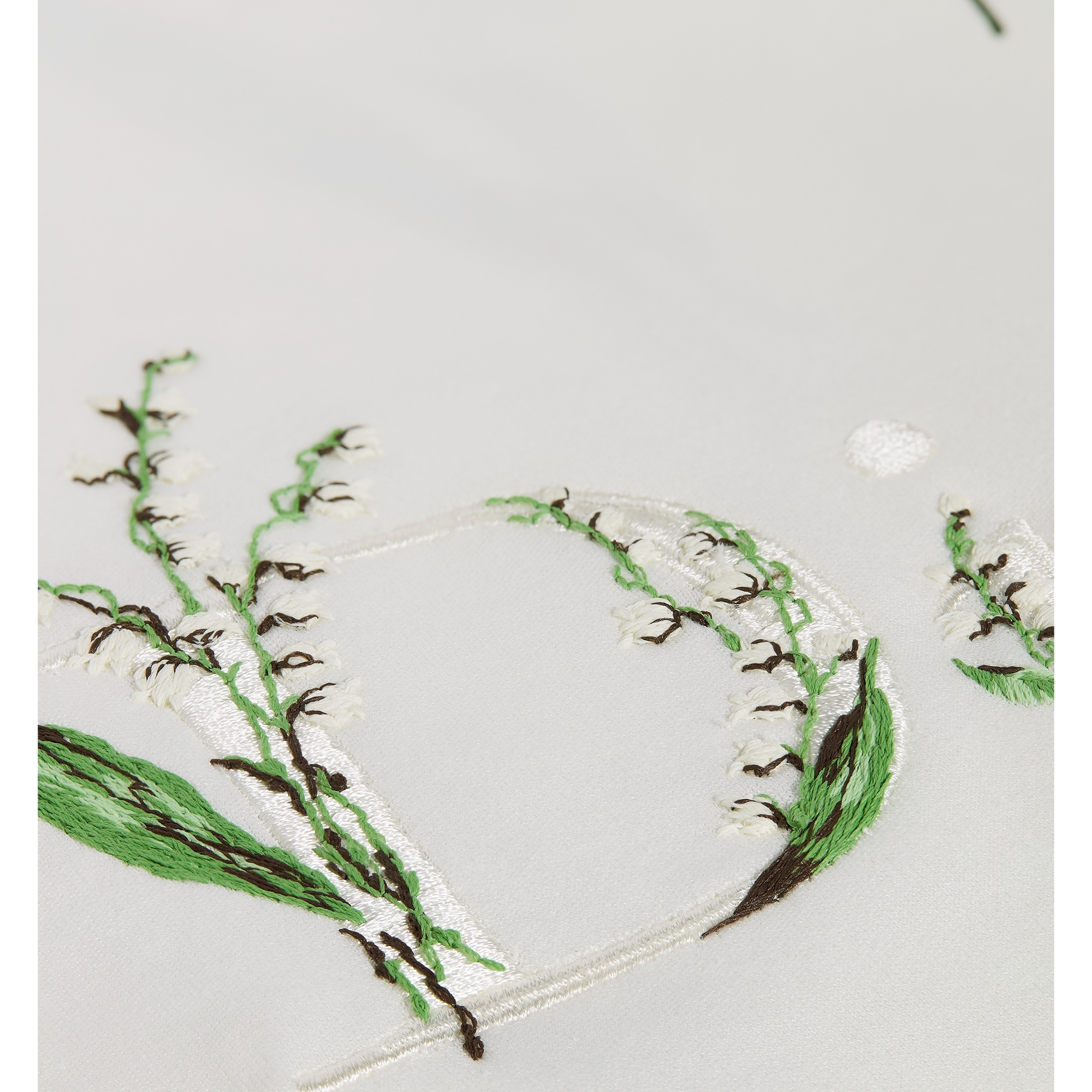 Oversized Embroidered T-Shirt White Cotton Jersey with Multicolor Lily of the Valley Motif E10